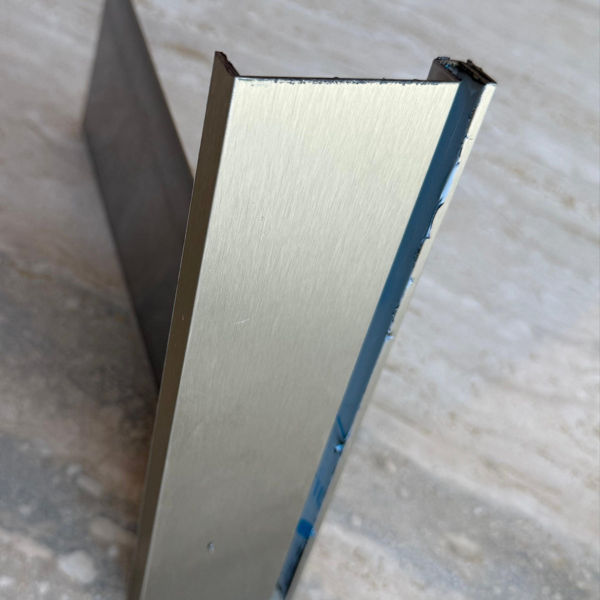 Gold 0.8mm thickness 6cm skirting profile by BEACON for wall panels and profiles, ideal for finishing interior walls.