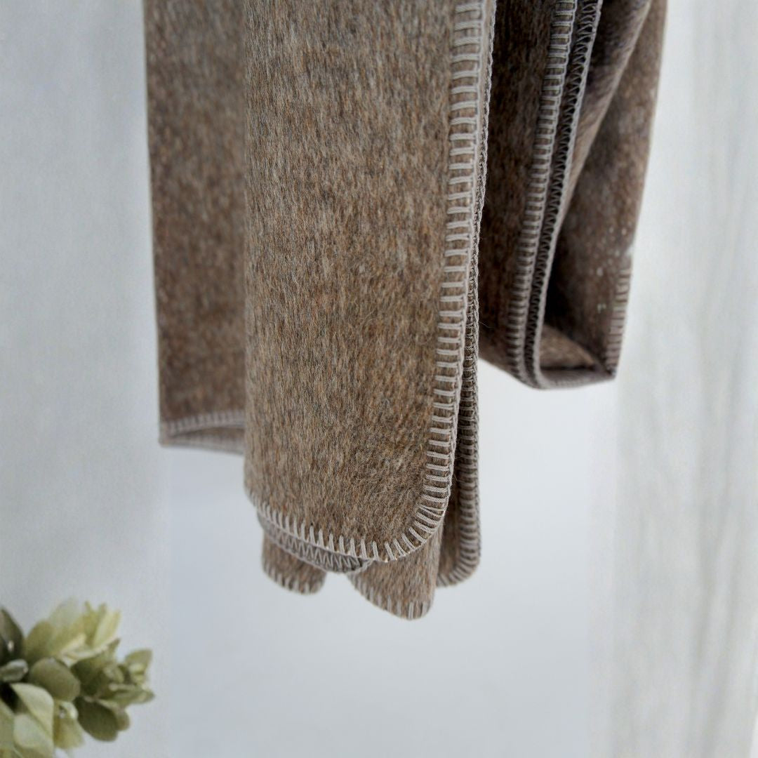 130*250 Simon Woolen Blanket ETB025 - Blankets - ebarza Furniture UAE | Shop Modern Furniture in Abu Dhabi & Dubai - مفروشات ايبازرا في الامارات | تسوق اثاث عصري وديكورات مميزة في دبي وابوظبي