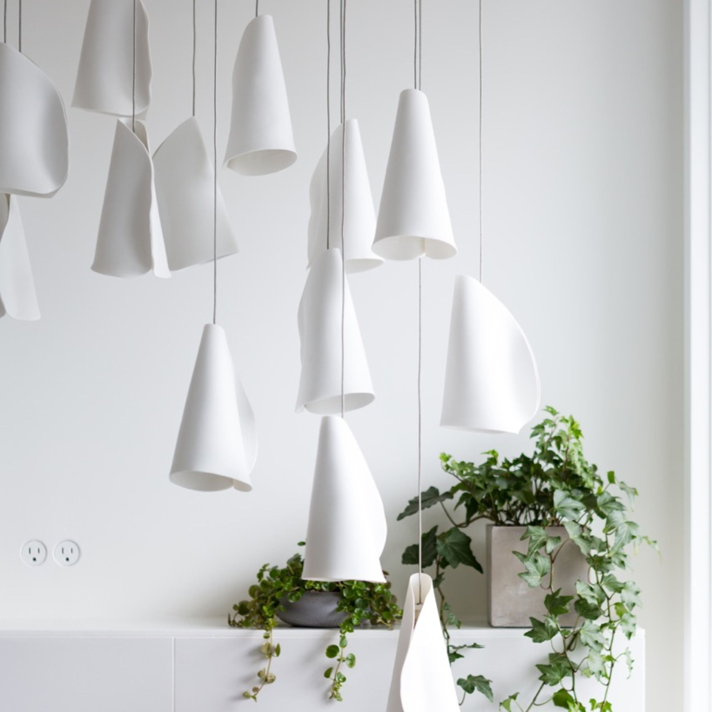 Pre-order 75 Days Delivery 20 Heads Pendant Lamp CY-DD-1029 - Pendant Lamps - ebarza Furniture UAE | Shop Modern Furniture in Abu Dhabi & Dubai - مفروشات ايبازرا في الامارات | تسوق اثاث عصري وديكورات مميزة في دبي وابوظبي