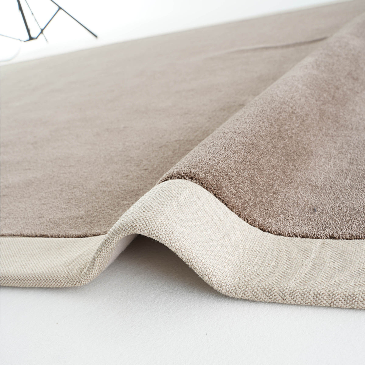230x160 cm Bounty 92 Monterey rug by COOL HALI, featuring intricate patterns and soft texture in a stylish design.
