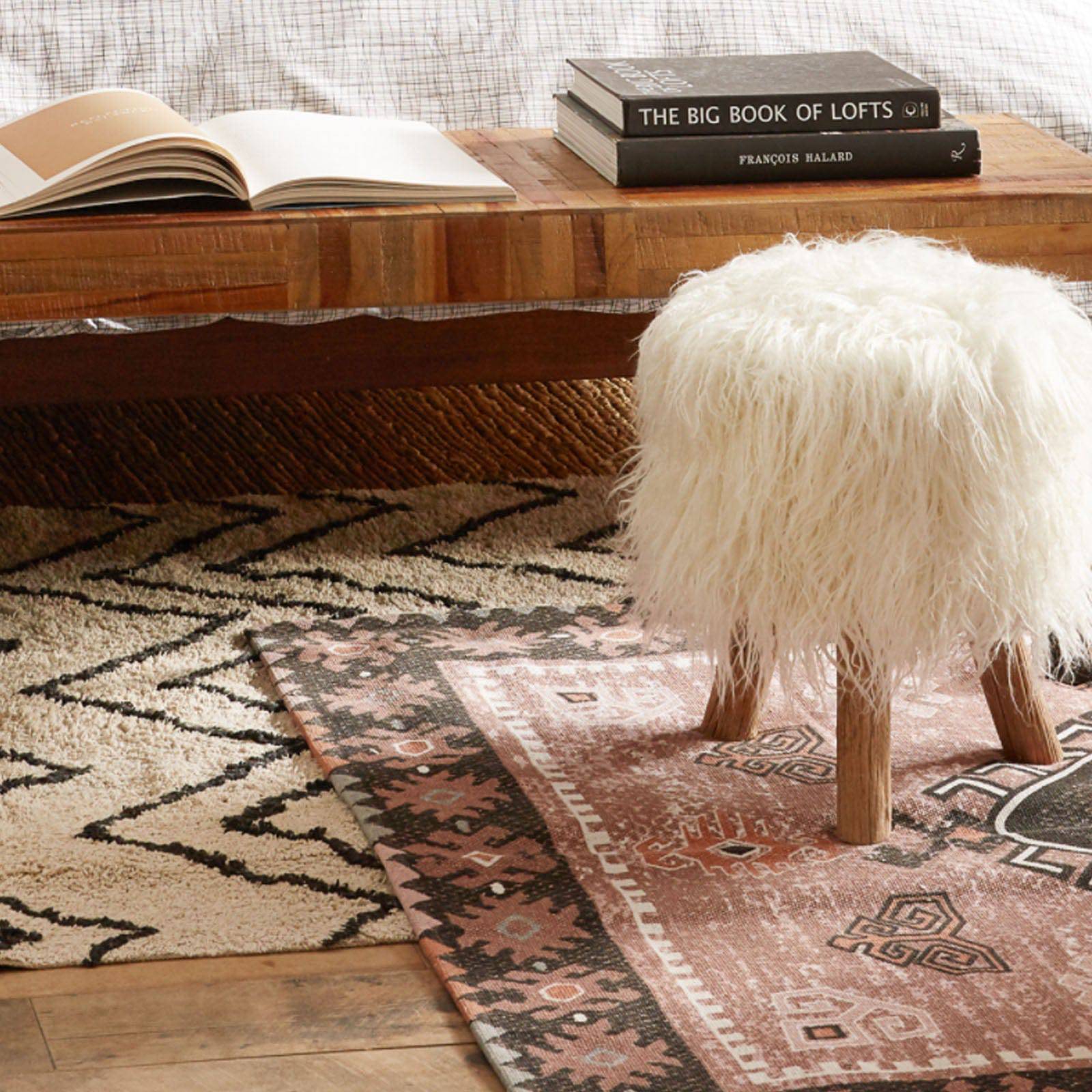 300X200 Cm Handmade Wool Rug Jh-20523-Pink-Xl - Rugs - ebarza Furniture UAE | Shop Modern Furniture in Abu Dhabi & Dubai - مفروشات ايبازرا في الامارات | تسوق اثاث عصري وديكورات مميزة في دبي وابوظبي