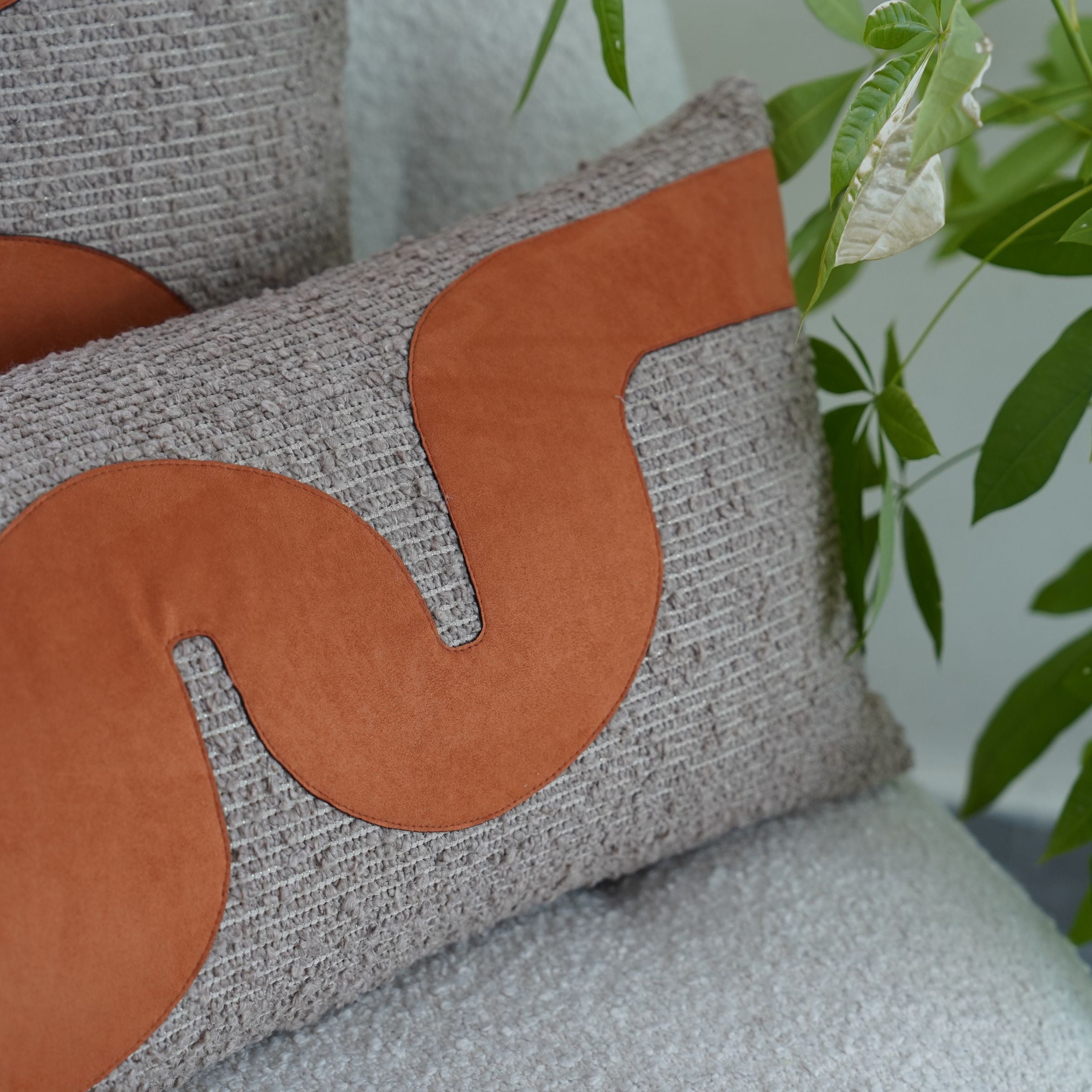 30x60cm Ebarza Amman Patchwork Cushion ECC143 - Cushions - ebarza Furniture UAE | Shop Modern Furniture in Abu Dhabi & Dubai - مفروشات ايبازرا في الامارات | تسوق اثاث عصري وديكورات مميزة في دبي وابوظبي
