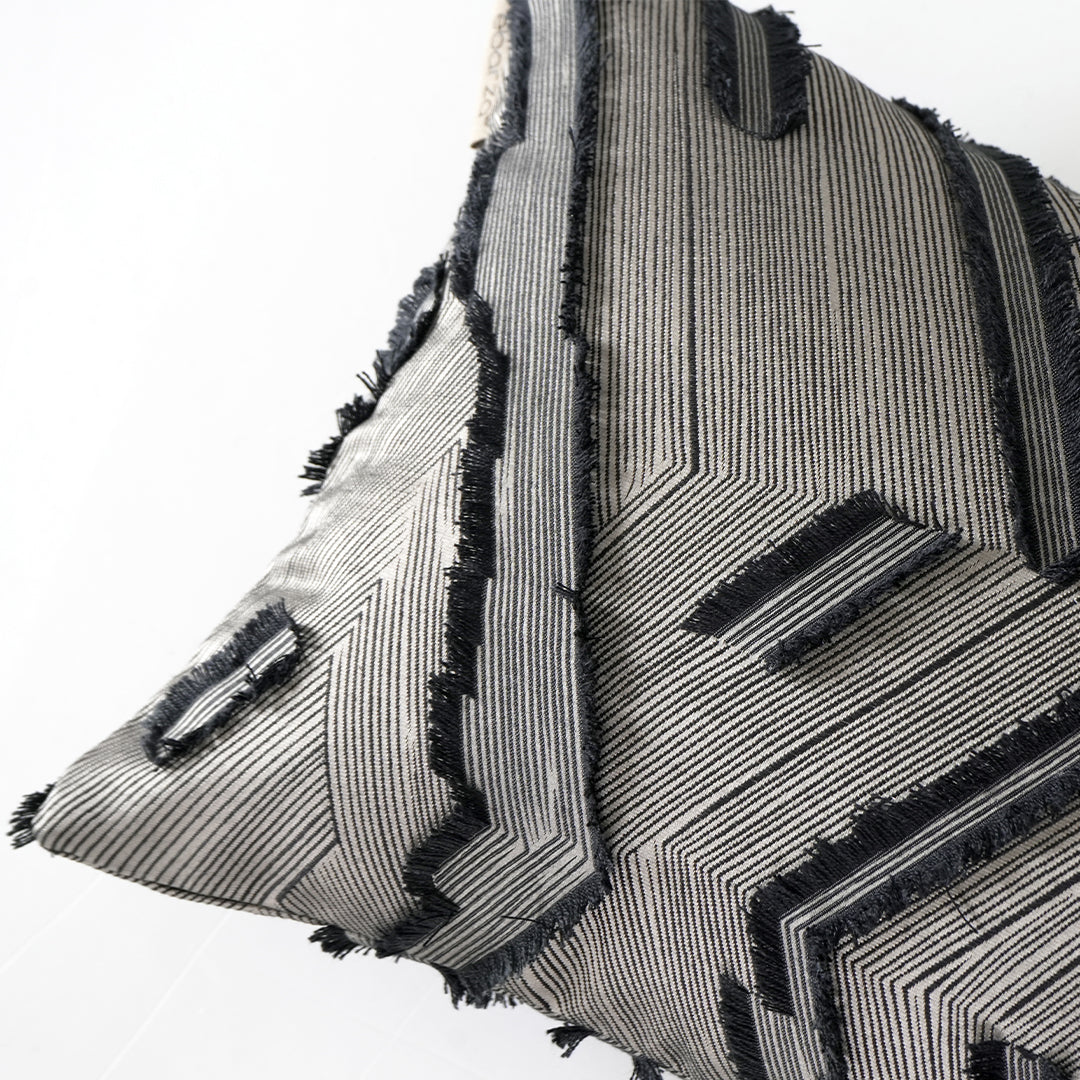 30x60cm SKJI Salter Jacquard Cushion ECC146 - Cushions - ebarza Furniture UAE | Shop Modern Furniture in Abu Dhabi & Dubai - مفروشات ايبازرا في الامارات | تسوق اثاث عصري وديكورات مميزة في دبي وابوظبي