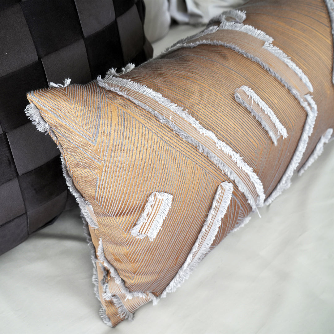 30x60cm SKJI Salter Jacquard Cushion ECC148 - Cushions - ebarza Furniture UAE | Shop Modern Furniture in Abu Dhabi & Dubai - مفروشات ايبازرا في الامارات | تسوق اثاث عصري وديكورات مميزة في دبي وابوظبي