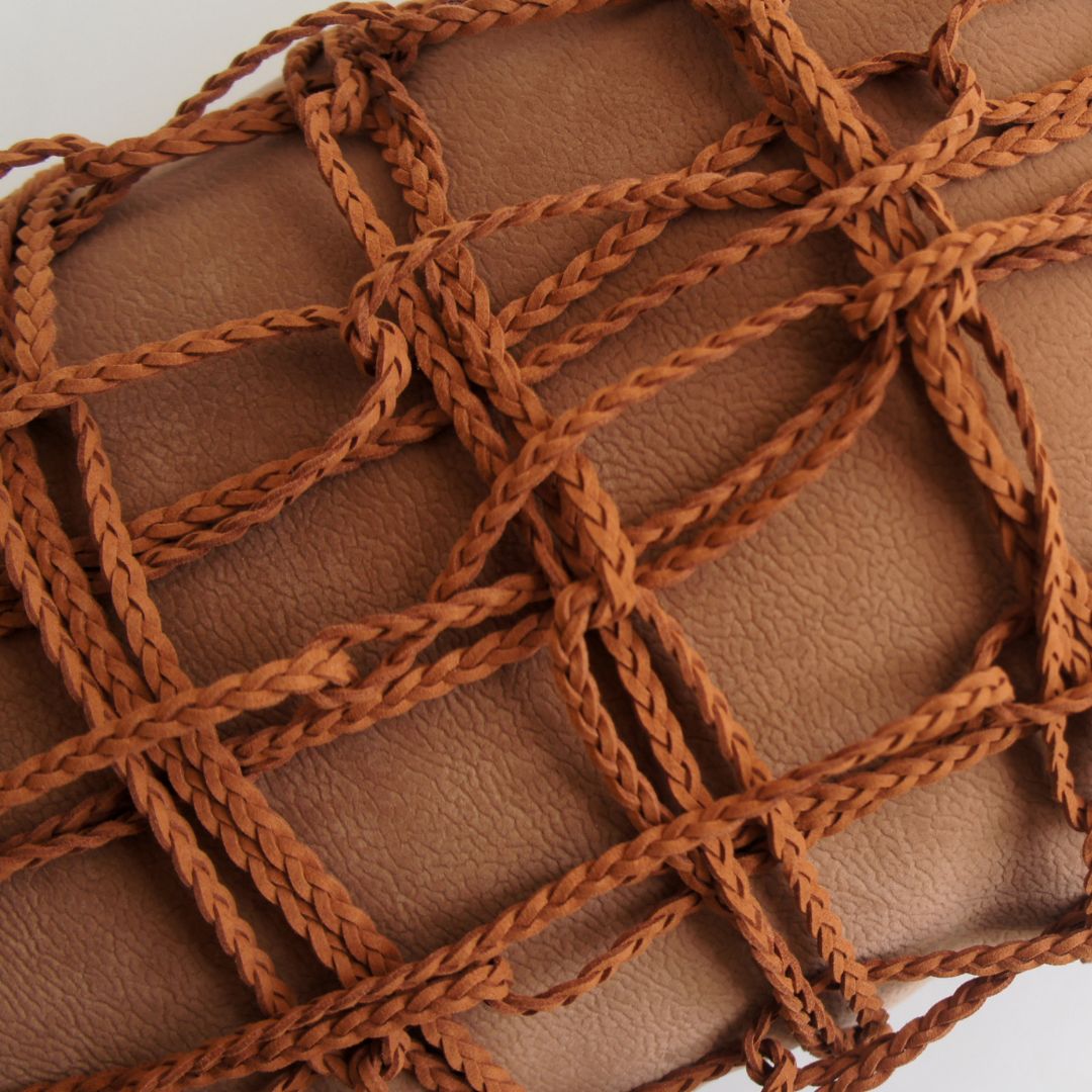 ECC172 - وسادة جلدية منسوجة يدوياً من إيبارزا هايدي، مقاس 30×60 سم