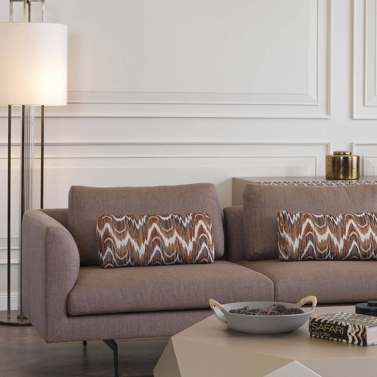 YOL LIVING Vittoria 4-seater sofa set with plush cushions and modern design, perfect for contemporary living rooms.