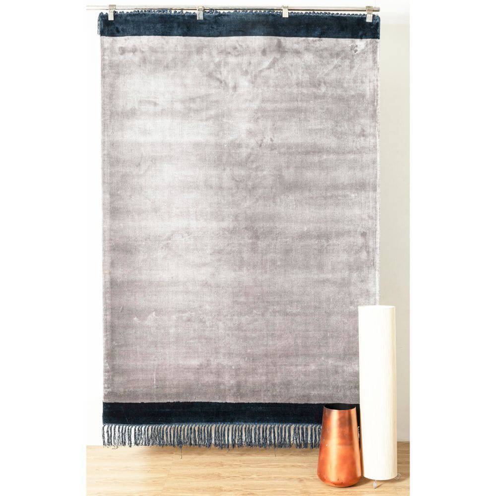 450X300 Cm Hand Woven Viscose Carpet Breta-Bet-06-Grande - Rugs - ebarza Furniture UAE | Shop Modern Furniture in Abu Dhabi & Dubai - مفروشات ايبازرا في الامارات | تسوق اثاث عصري وديكورات مميزة في دبي وابوظبي