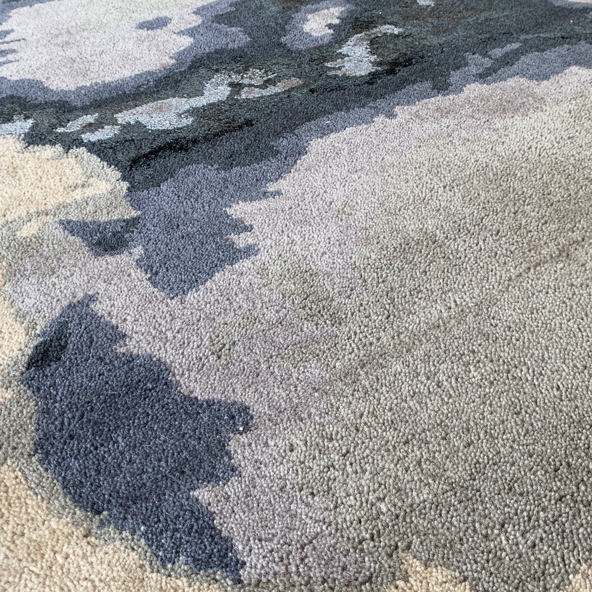 450X300 Cm Handmade Wool Rug Jh-20739-Grande - Rugs - ebarza Furniture UAE | Shop Modern Furniture in Abu Dhabi & Dubai - مفروشات ايبازرا في الامارات | تسوق اثاث عصري وديكورات مميزة في دبي وابوظبي