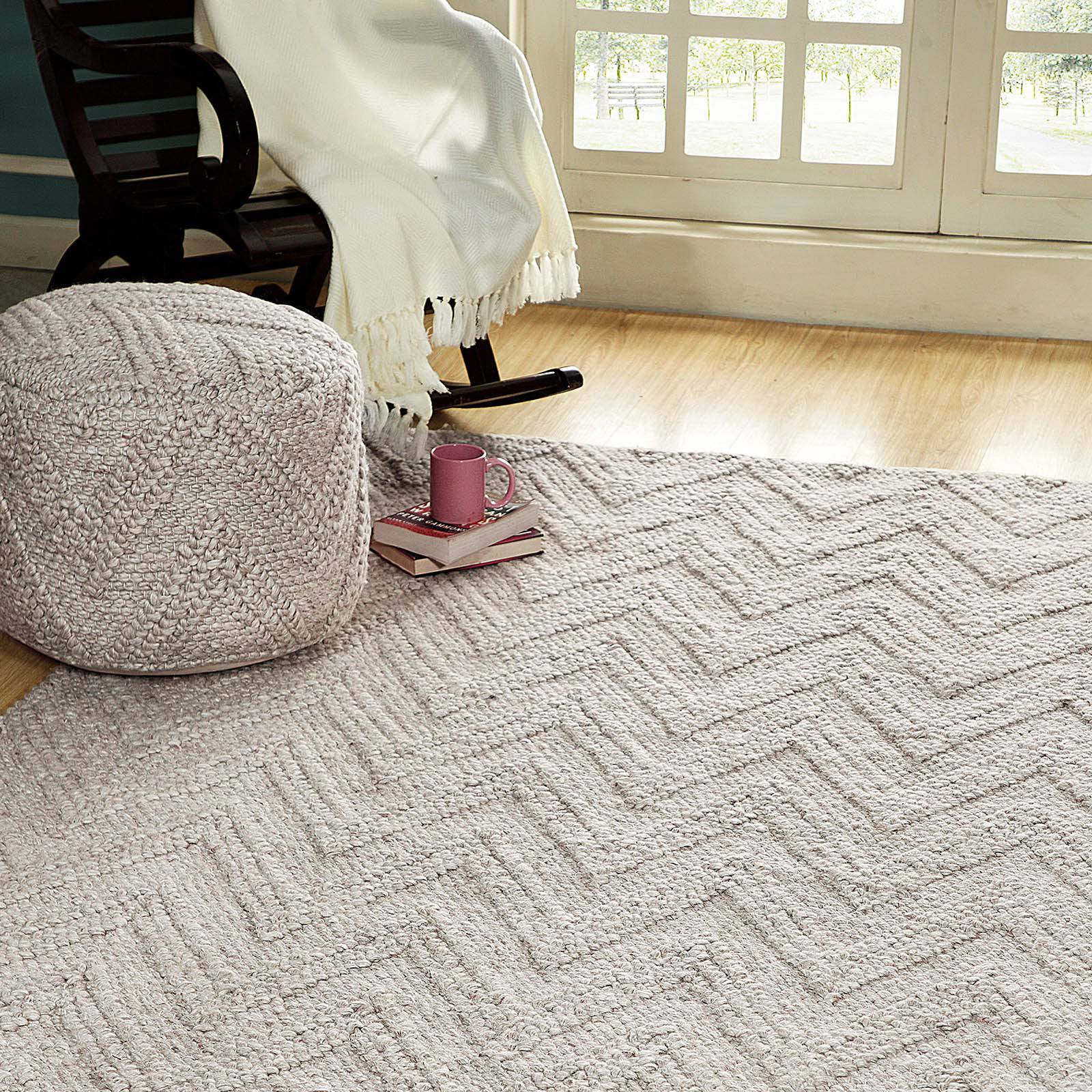 450X300 Cm Le-Vene Handmade Wool Rug Le-Vene-Le-05-Grand - Rugs - ebarza Furniture UAE | Shop Modern Furniture in Abu Dhabi & Dubai - مفروشات ايبازرا في الامارات | تسوق اثاث عصري وديكورات مميزة في دبي وابوظبي