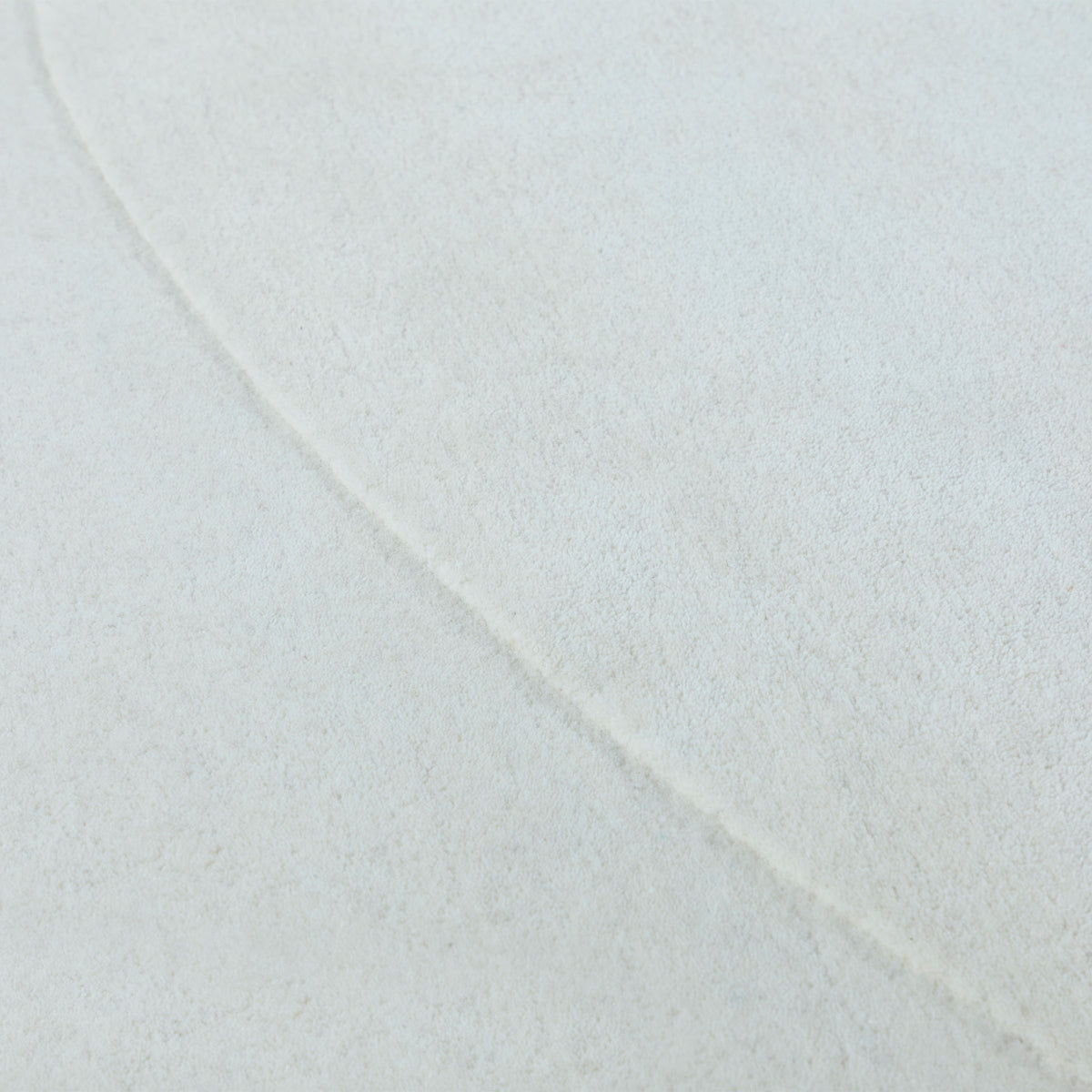 Beige wool rug measuring 450x300 cm from Javi, with soft texture and woven pattern, perfect for living room or bedroom decor.