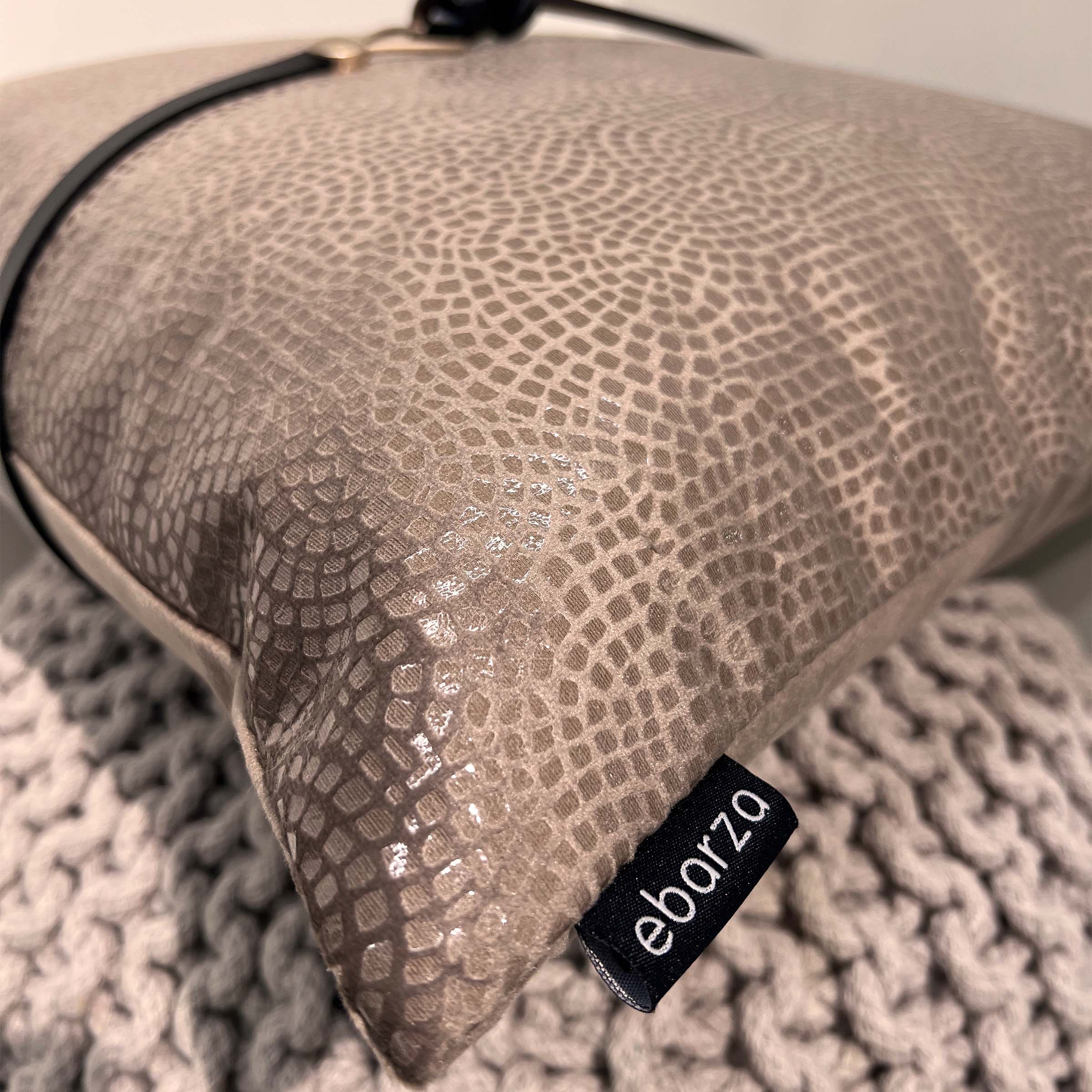 45*45 Dawson decorative sash cushion - ECC105 - Cushions - ebarza Furniture UAE | Shop Modern Furniture in Abu Dhabi & Dubai - مفروشات ايبازرا في الامارات | تسوق اثاث عصري وديكورات مميزة في دبي وابوظبي