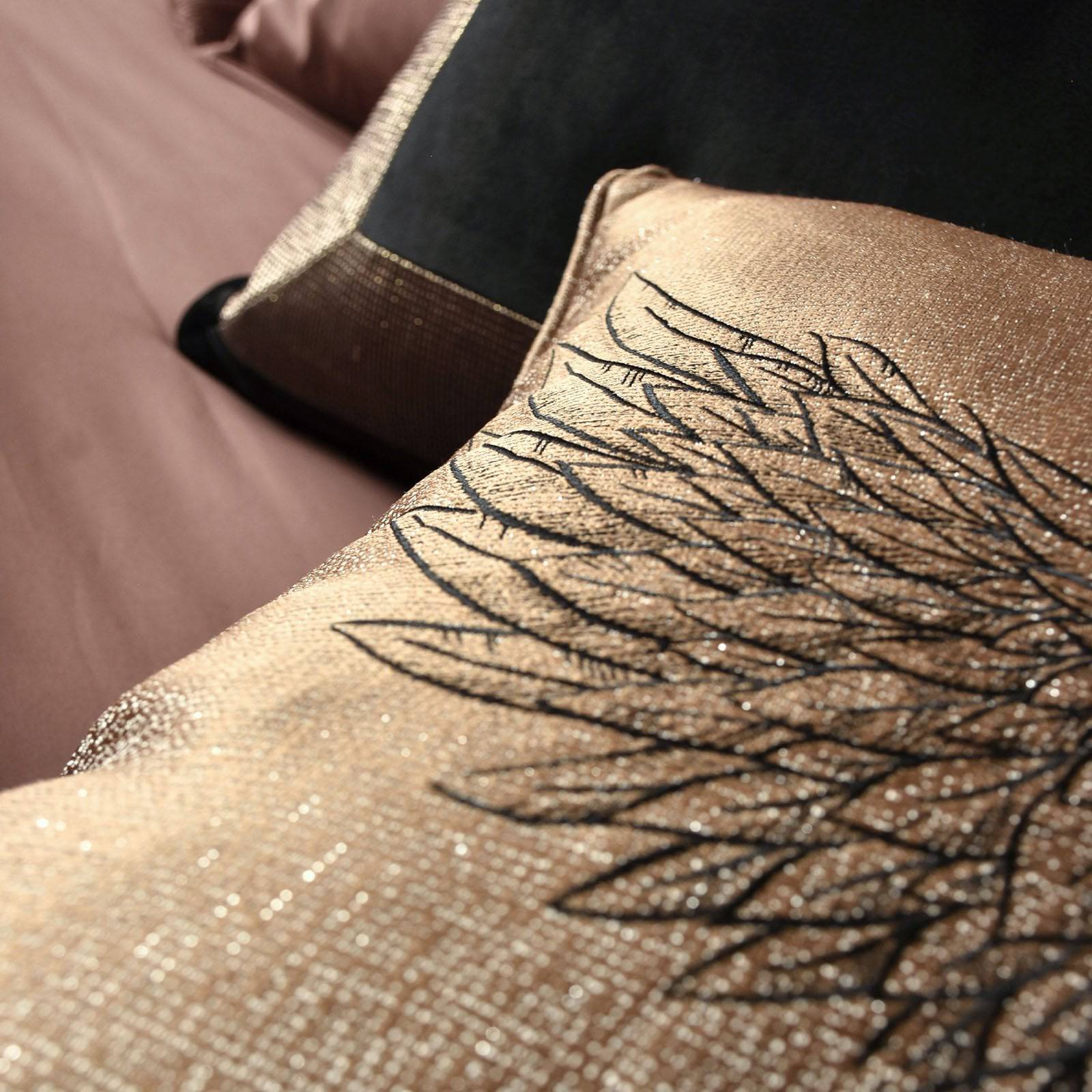 45X45 Cm Adele Embroidered Cushion Ecc-015 - Cushions - ebarza Furniture UAE | Shop Modern Furniture in Abu Dhabi & Dubai - مفروشات ايبازرا في الامارات | تسوق اثاث عصري وديكورات مميزة في دبي وابوظبي