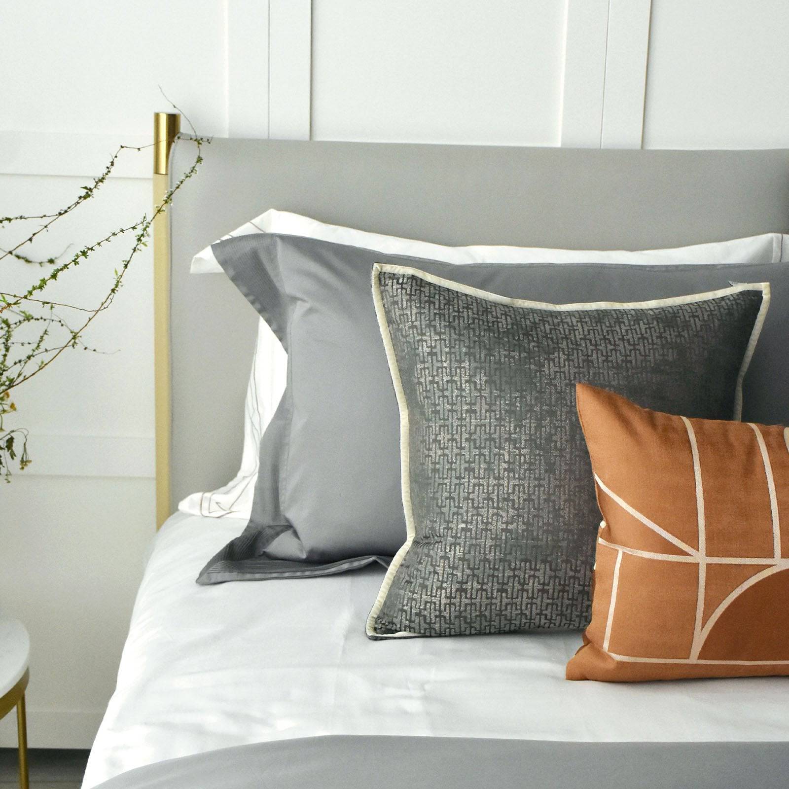 45X45 Cm Grant Jacquard Throw Cushion Ecc-007 - Cushions - ebarza Furniture UAE | Shop Modern Furniture in Abu Dhabi & Dubai - مفروشات ايبازرا في الامارات | تسوق اثاث عصري وديكورات مميزة في دبي وابوظبي