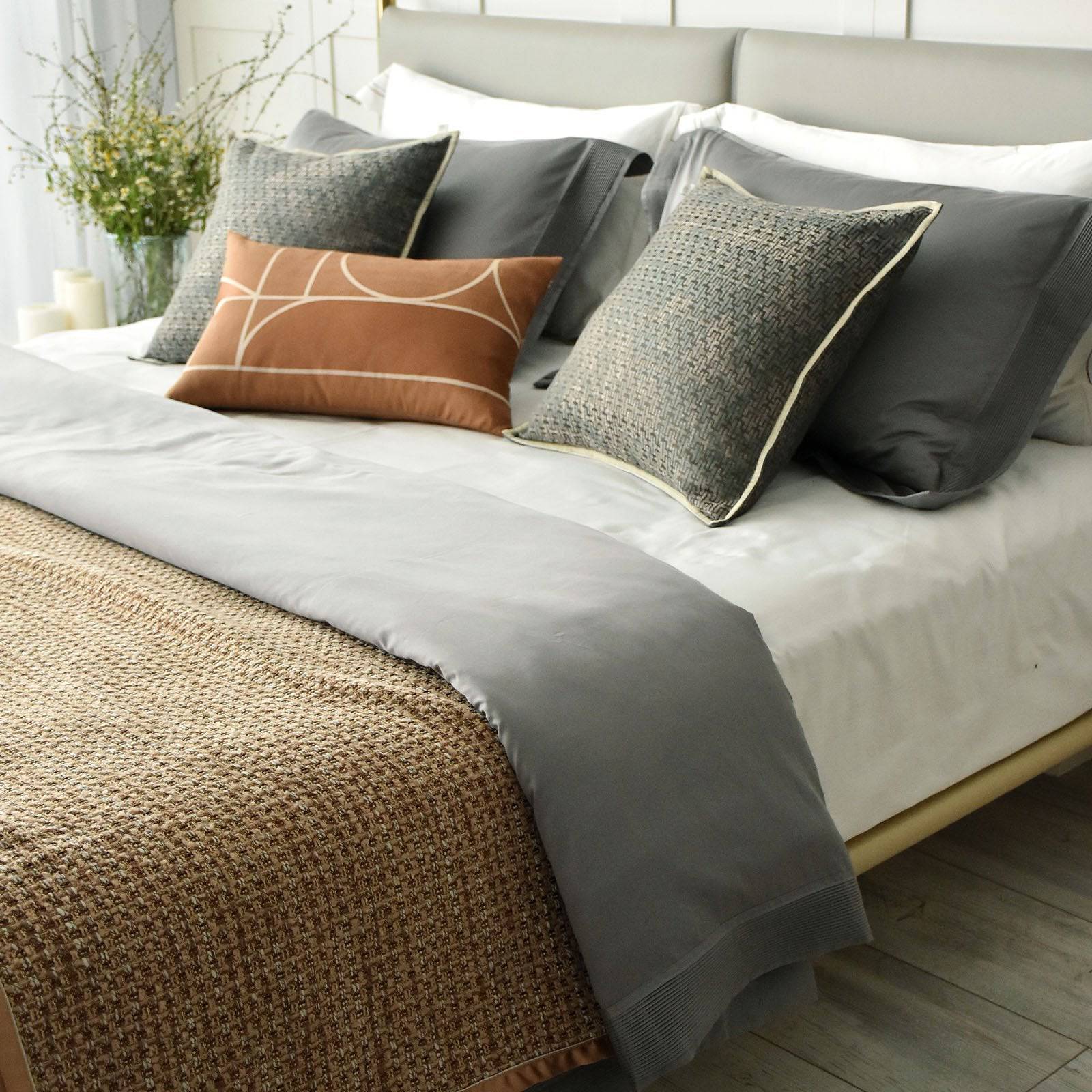 45X45 Cm Grant Jacquard Throw Cushion Ecc-007 - Cushions - ebarza Furniture UAE | Shop Modern Furniture in Abu Dhabi & Dubai - مفروشات ايبازرا في الامارات | تسوق اثاث عصري وديكورات مميزة في دبي وابوظبي