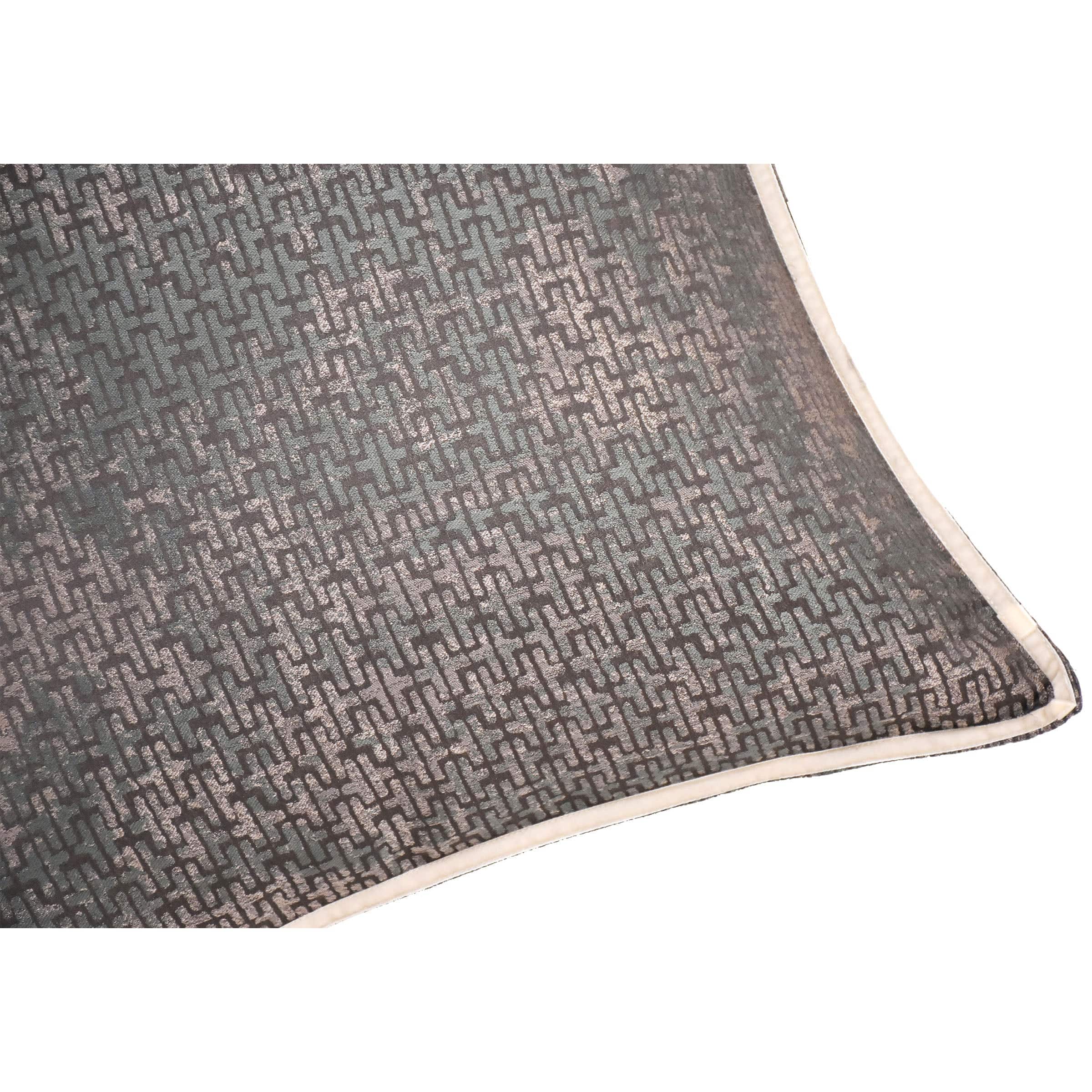 45X45 Cm Grant Jacquard Throw Cushion Ecc-007 - Cushions - ebarza Furniture UAE | Shop Modern Furniture in Abu Dhabi & Dubai - مفروشات ايبازرا في الامارات | تسوق اثاث عصري وديكورات مميزة في دبي وابوظبي
