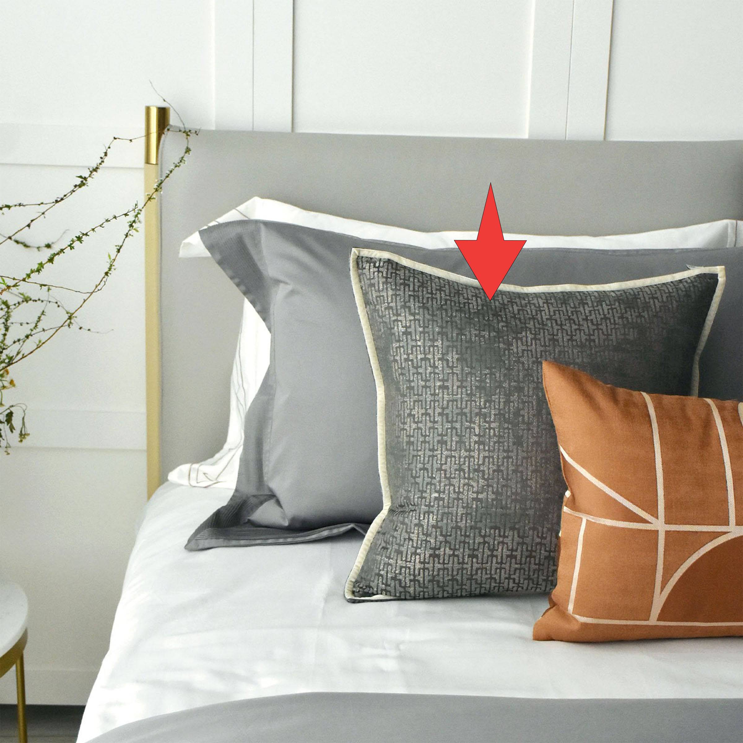 45X45 Cm Grant Jacquard Throw Cushion Ecc-007 - Cushions - ebarza Furniture UAE | Shop Modern Furniture in Abu Dhabi & Dubai - مفروشات ايبازرا في الامارات | تسوق اثاث عصري وديكورات مميزة في دبي وابوظبي