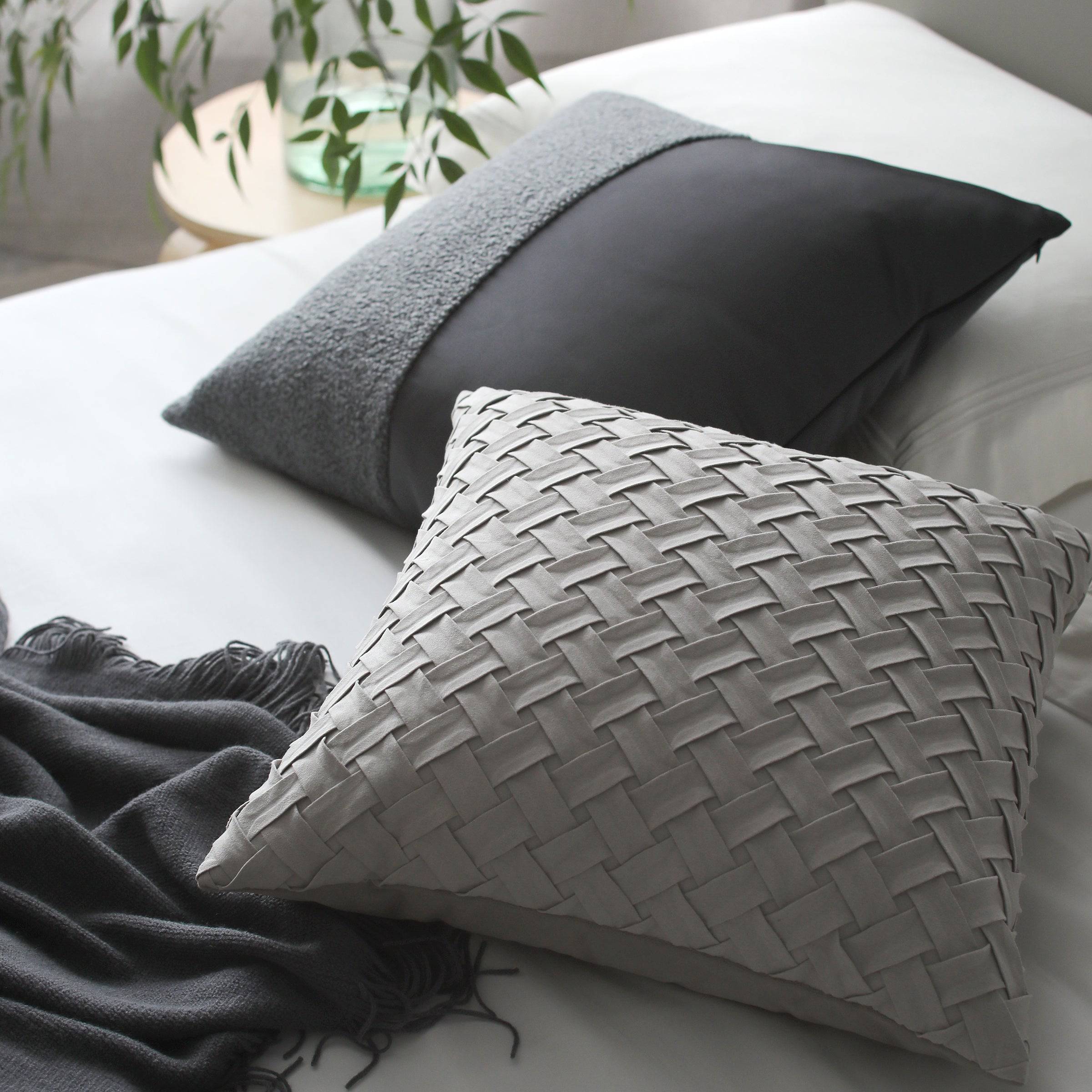 45X45 Cm Ullmann Stitching Cushion Ecc056 - Cushions - ebarza Furniture UAE | Shop Modern Furniture in Abu Dhabi & Dubai - مفروشات ايبازرا في الامارات | تسوق اثاث عصري وديكورات مميزة في دبي وابوظبي