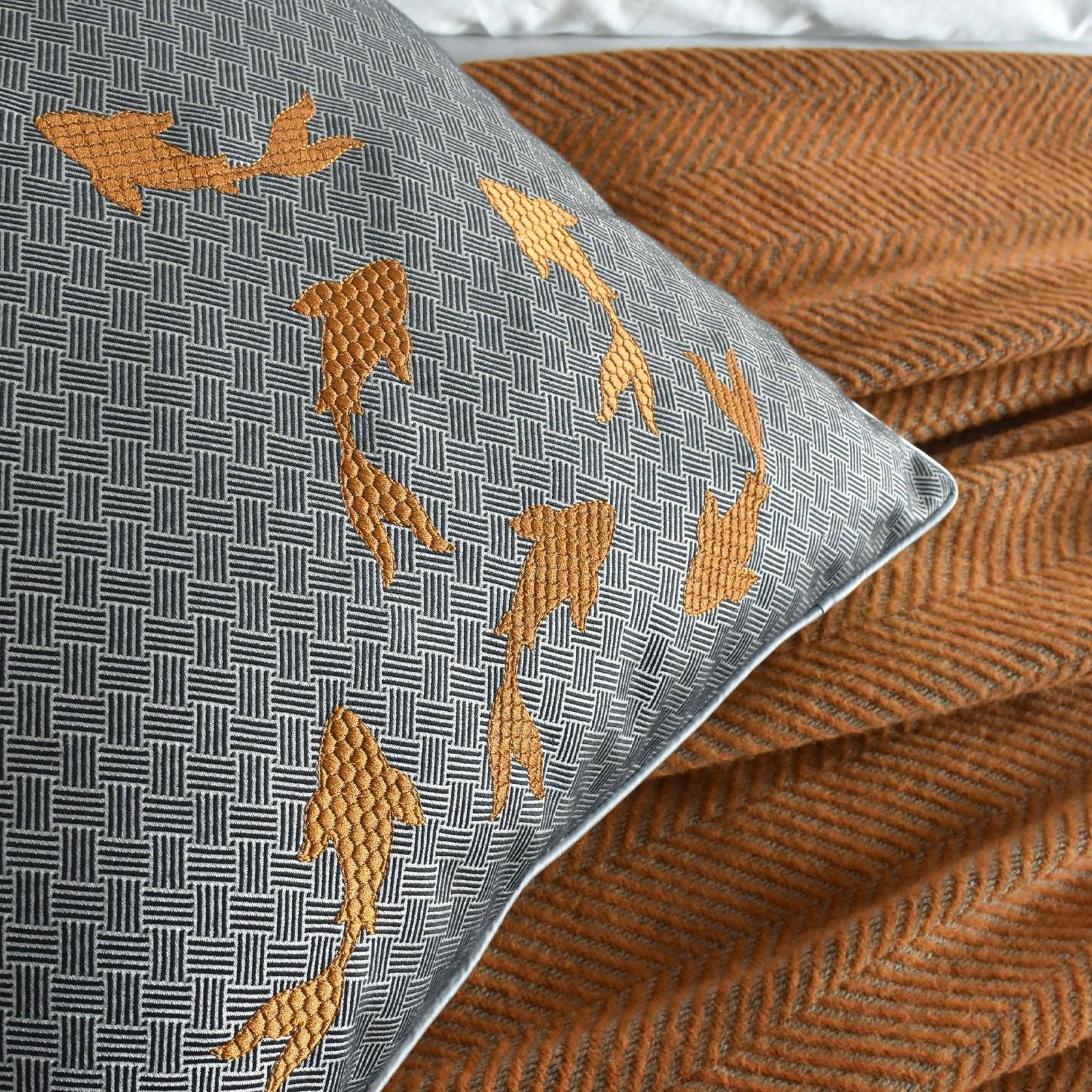 45X45 Cm Zul Embroidered Throw Cushion Cover Ecc-024 - Cushions - ebarza Furniture UAE | Shop Modern Furniture in Abu Dhabi & Dubai - مفروشات ايبازرا في الامارات | تسوق اثاث عصري وديكورات مميزة في دبي وابوظبي