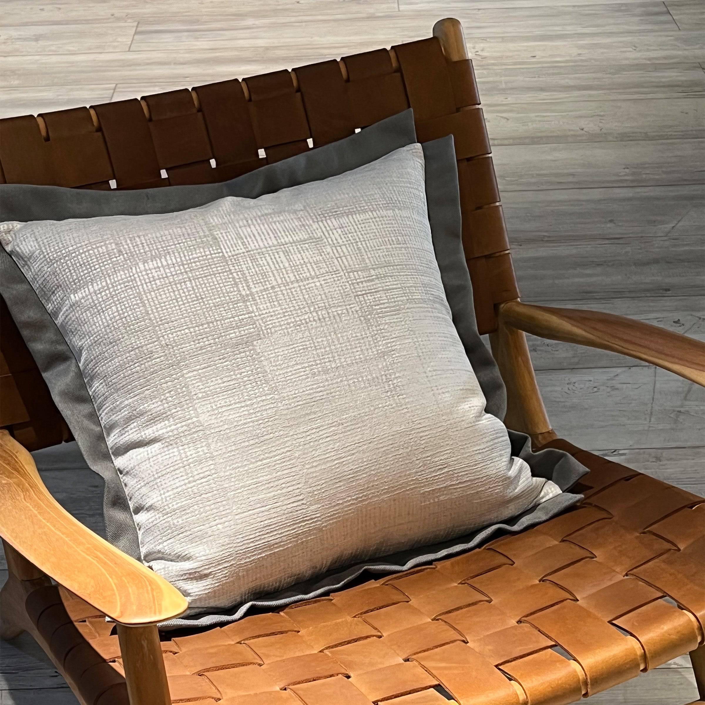 60X60 Cm Roma Jacquard Cushion Ecc037 - Cushions - ebarza Furniture UAE | Shop Modern Furniture in Abu Dhabi & Dubai - مفروشات ايبازرا في الامارات | تسوق اثاث عصري وديكورات مميزة في دبي وابوظبي