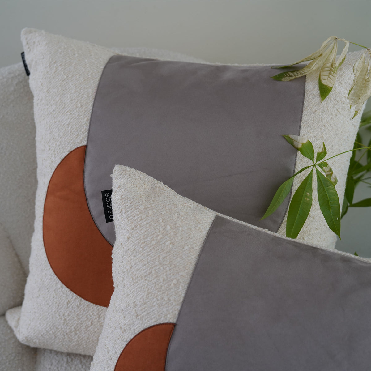 60x60Cm Ebarza Worde Patchwork Cushion ECC125 - Cushions - ebarza Furniture UAE | Shop Modern Furniture in Abu Dhabi & Dubai - مفروشات ايبازرا في الامارات | تسوق اثاث عصري وديكورات مميزة في دبي وابوظبي