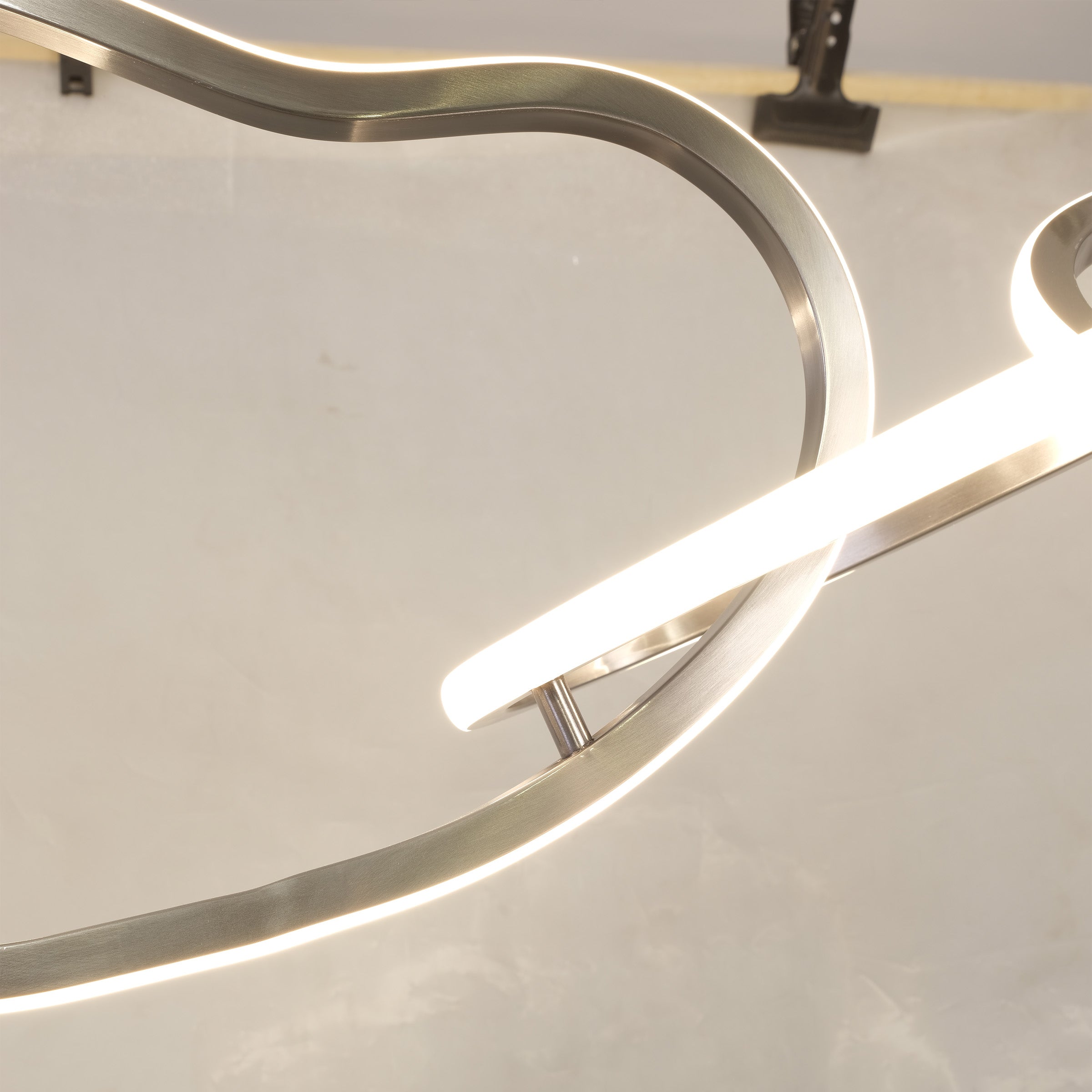 6x Eclipse Pendant lamp CY-DD-1055 - Pendant Lamps - ebarza Furniture UAE | Shop Modern Furniture in Abu Dhabi & Dubai - مفروشات ايبازرا في الامارات | تسوق اثاث عصري وديكورات مميزة في دبي وابوظبي