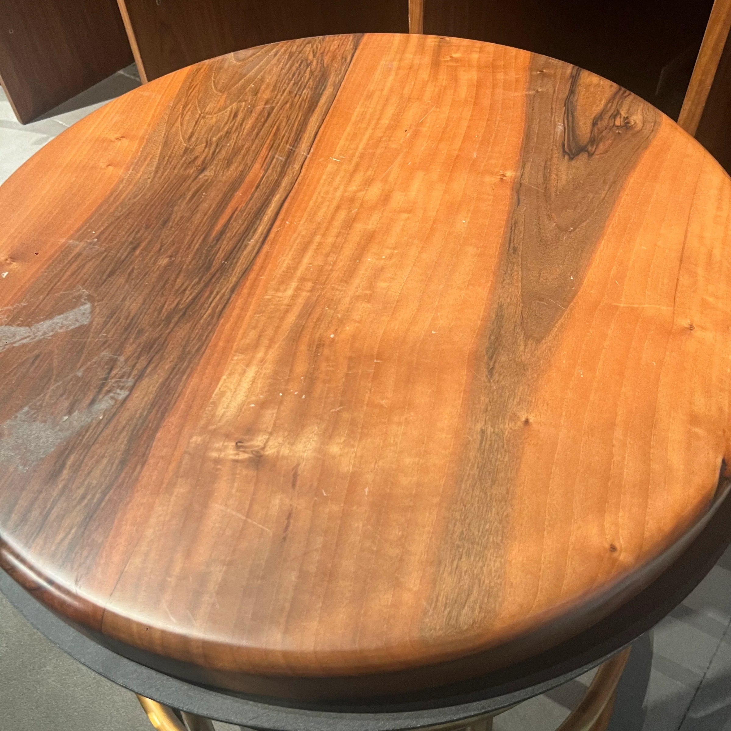 AS IS - 70 Cm Live Edge Dining Table Top Sancround70-Nakheel - DISPLAY ITEM - ebarza Furniture UAE | Shop Modern Furniture in Abu Dhabi & Dubai - مفروشات ايبازرا في الامارات | تسوق اثاث عصري وديكورات مميزة في دبي وابوظبي