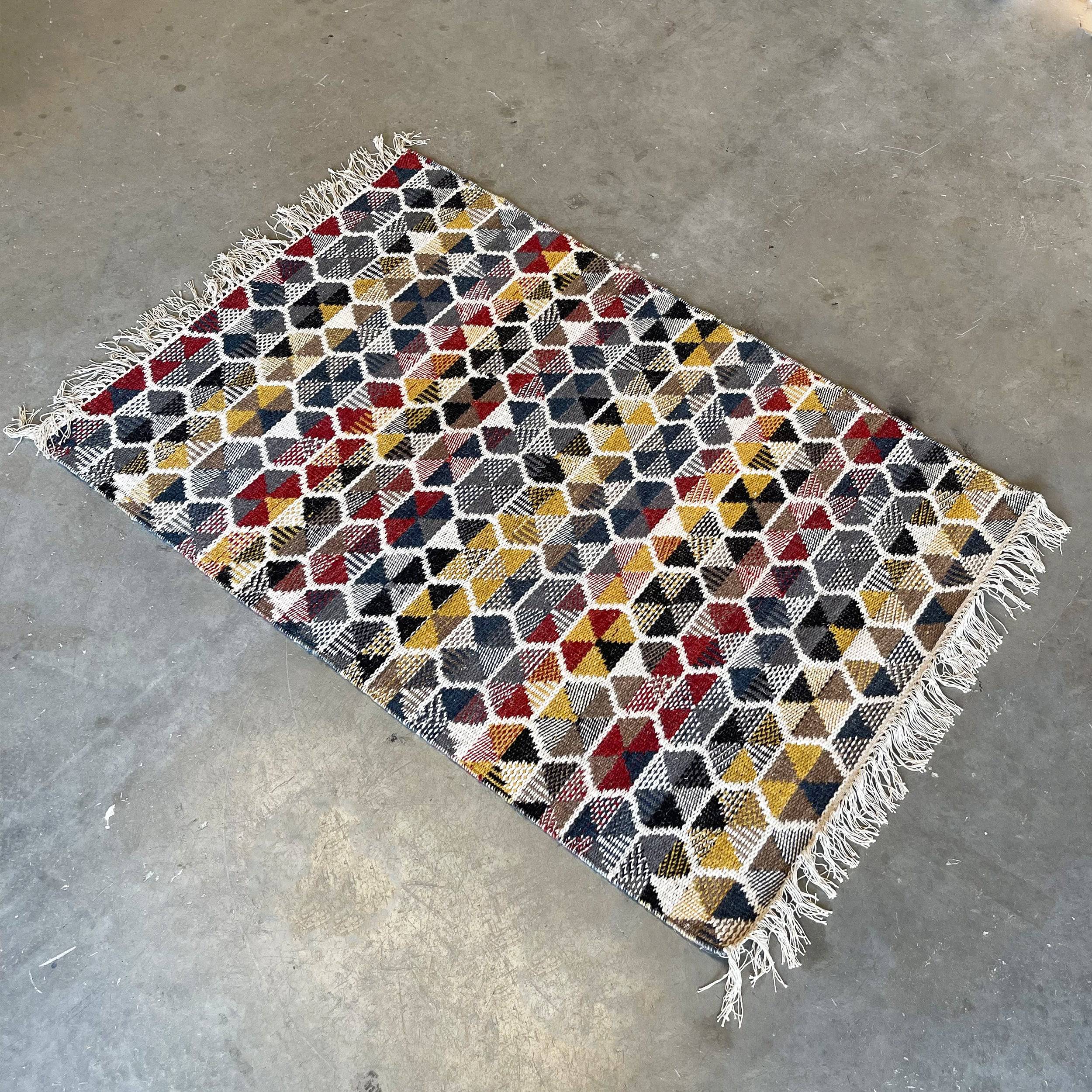 90X130 Cm Bolton Handmade Wool Rug Bolton Blt-28-S - Rugs - ebarza Furniture UAE | Shop Modern Furniture in Abu Dhabi & Dubai - مفروشات ايبازرا في الامارات | تسوق اثاث عصري وديكورات مميزة في دبي وابوظبي
