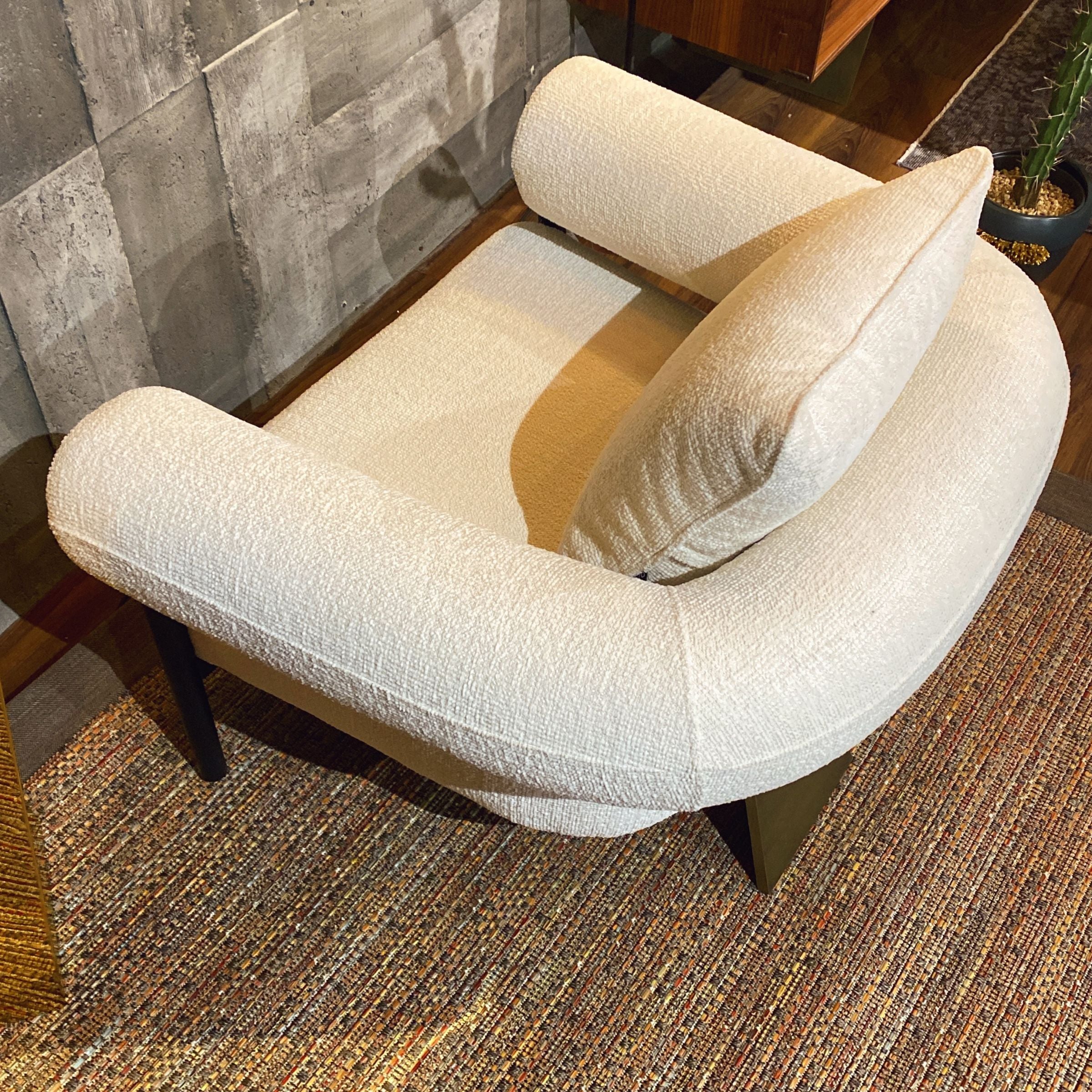 AKUSTIK Armchair AKKchair-001 -  Lounge Chairs | كرسي بذراعين أكوستيك - ebarza Furniture UAE | Shop Modern Furniture in Abu Dhabi & Dubai - مفروشات ايبازرا في الامارات | تسوق اثاث عصري وديكورات مميزة في دبي وابوظبي