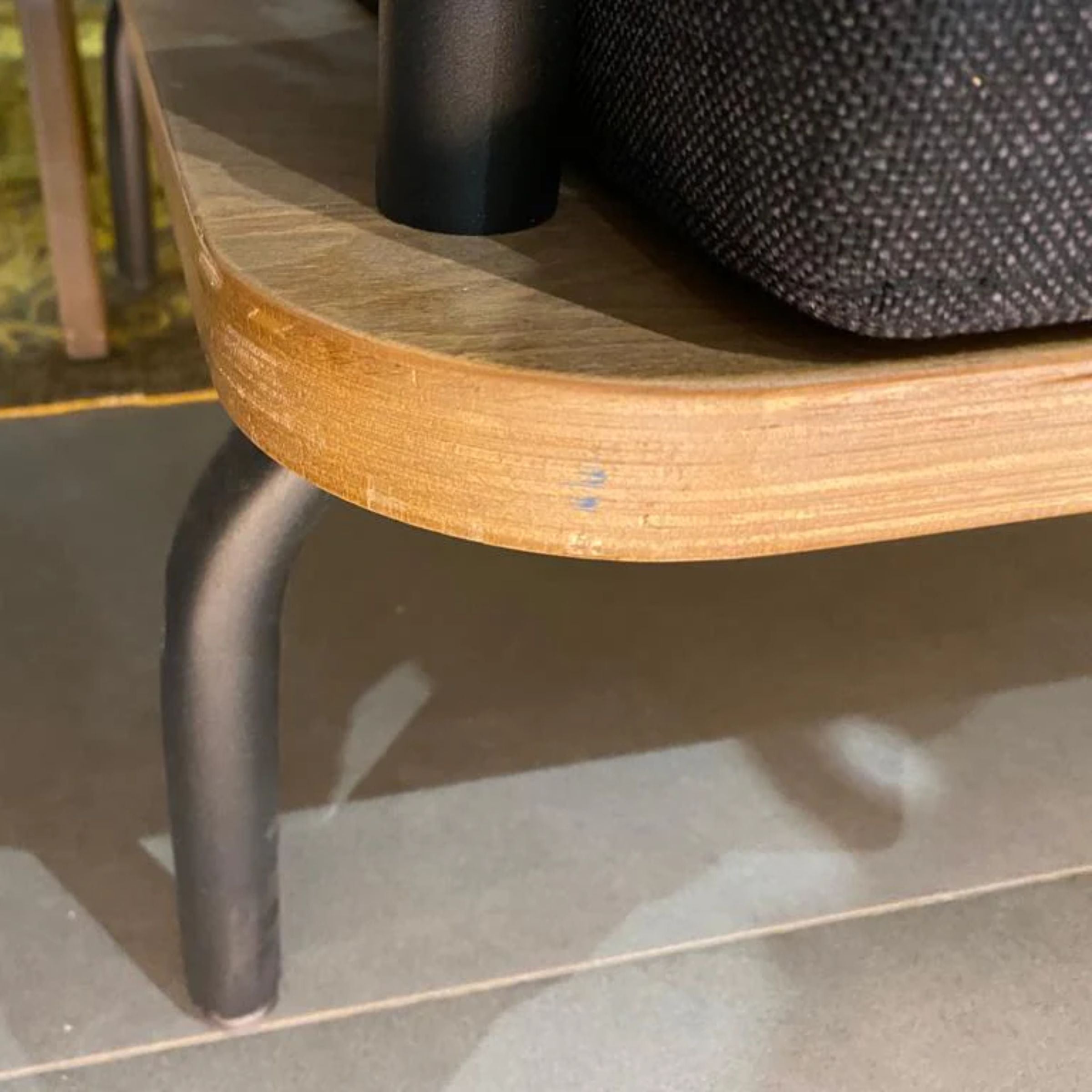 Display Item - Eagle Double Side Sofa Eagle - DISPLAY ITEM - ebarza Furniture UAE | Shop Modern Furniture in Abu Dhabi & Dubai - مفروشات ايبازرا في الامارات | تسوق اثاث عصري وديكورات مميزة في دبي وابوظبي