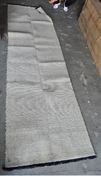 AS IS - 90X300 Cm Hand Woven Ivory Black Wool Rug Jhd-7007 Ivory Black-Long - DISPLAY ITEM - ebarza Furniture UAE | Shop Modern Furniture in Abu Dhabi & Dubai - مفروشات ايبازرا في الامارات | تسوق اثاث عصري وديكورات مميزة في دبي وابوظبي