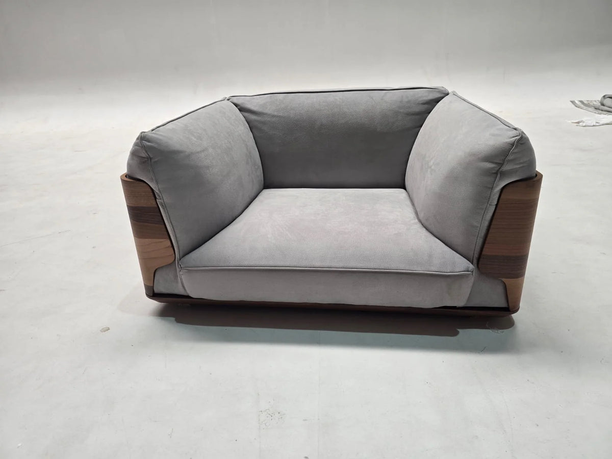 AS IS - Brooklyn Armchair Brooarmchair002