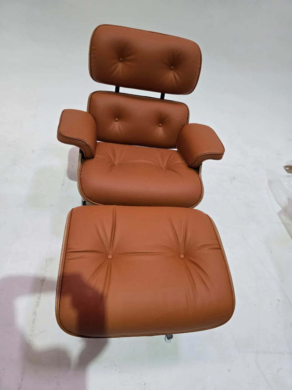 AS IS - Lounge Chair And Ottoman Tall CARAMEL/BLACK Bp8026-Black/legs - DISPLAY ITEM - ebarza Furniture UAE | Shop Modern Furniture in Abu Dhabi & Dubai - مفروشات ايبازرا في الامارات | تسوق اثاث عصري وديكورات مميزة في دبي وابوظبي