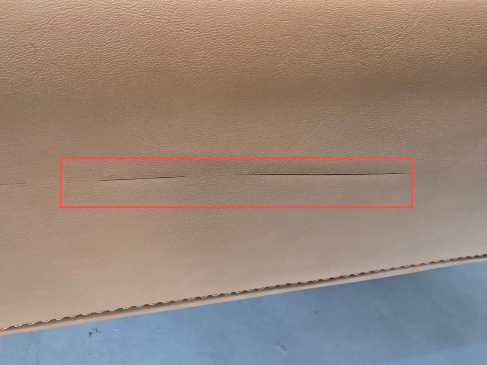 AS IS - Markos Chaise SF040-RL-Caramel - DISPLAY ITEM - ebarza Furniture UAE | Shop Modern Furniture in Abu Dhabi & Dubai - مفروشات ايبازرا في الامارات | تسوق اثاث عصري وديكورات مميزة في دبي وابوظبي