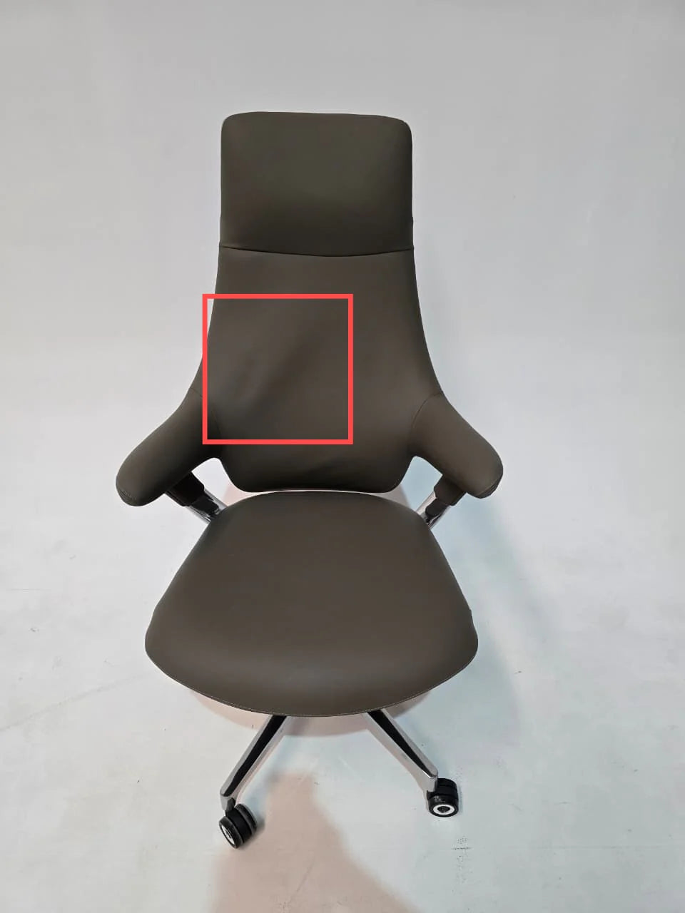 AS IS - Nigel Leather Office Chair With Wheels 8001HB - DISPLAY ITEM - ebarza Furniture UAE | Shop Modern Furniture in Abu Dhabi & Dubai - مفروشات ايبازرا في الامارات | تسوق اثاث عصري وديكورات مميزة في دبي وابوظبي