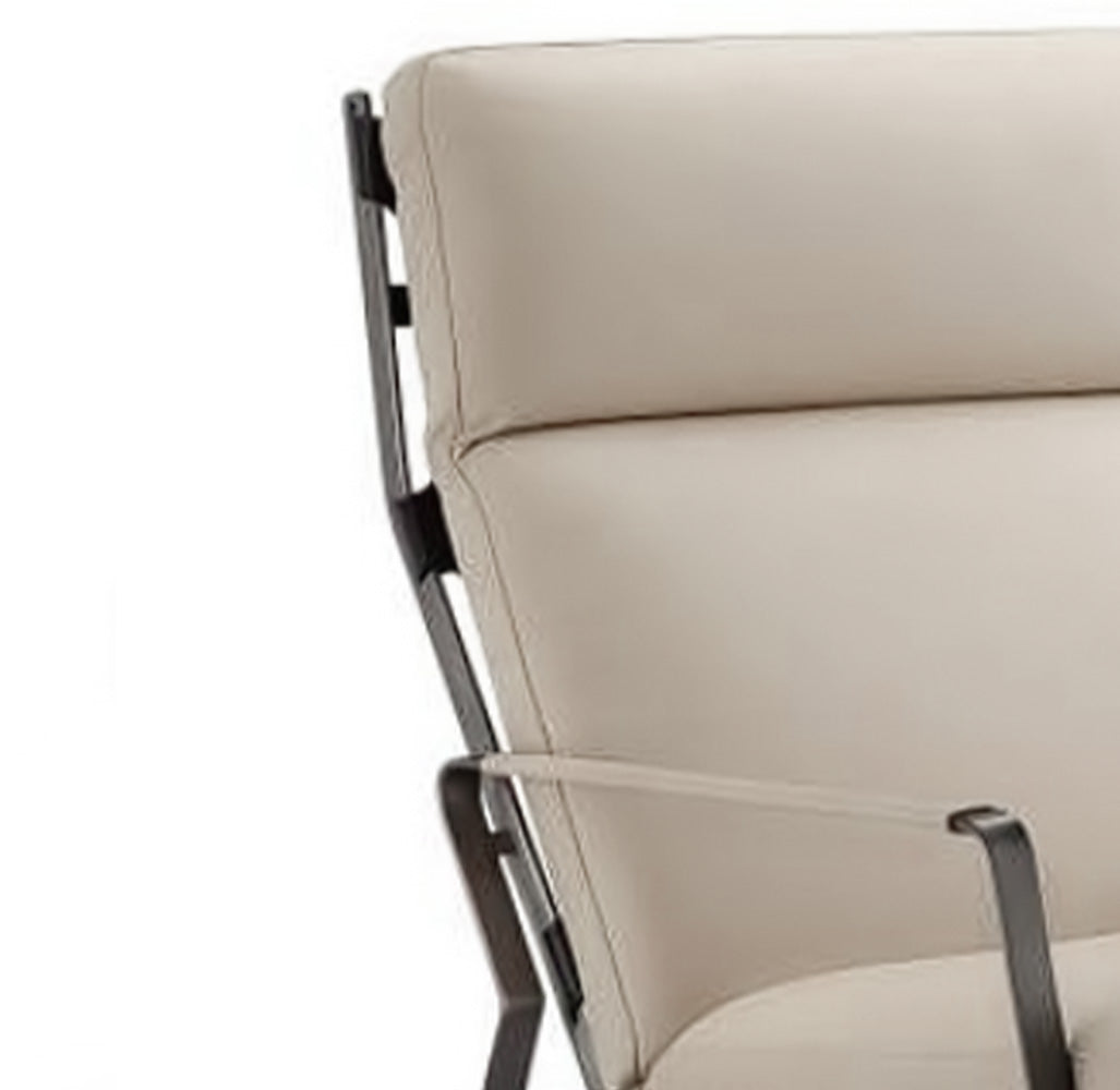 Oran Lounge chair BC637 - Lounge Chairs - ebarza Furniture UAE | Shop Modern Furniture in Abu Dhabi & Dubai - مفروشات ايبازرا في الامارات | تسوق اثاث عصري وديكورات مميزة في دبي وابوظبي