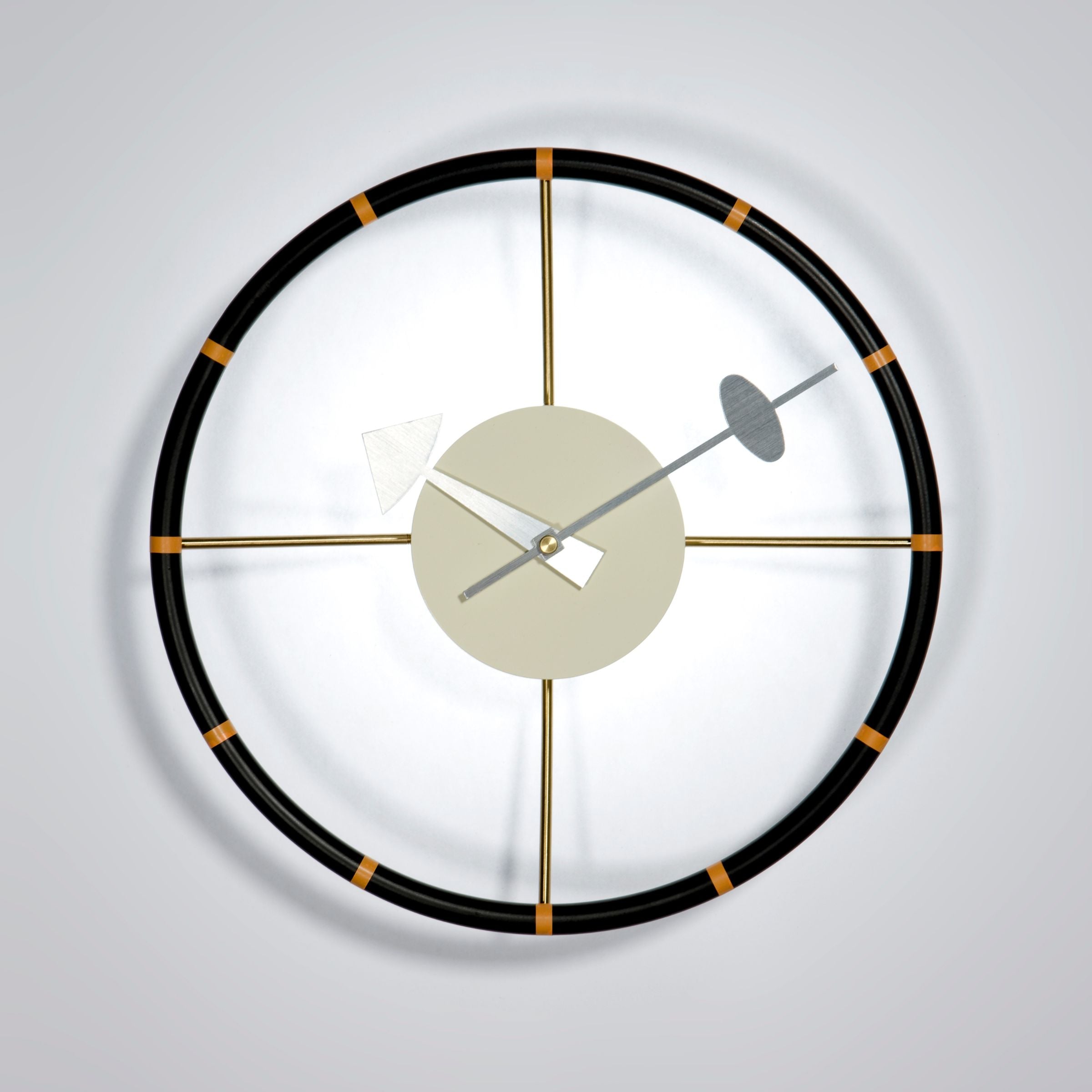 Wheel Wall Clock  CW05 -  Clocks | ساعة حائط على شكل عجلة - ebarza Furniture UAE | Shop Modern Furniture in Abu Dhabi & Dubai - مفروشات ايبازرا في الامارات | تسوق اثاث عصري وديكورات مميزة في دبي وابوظبي