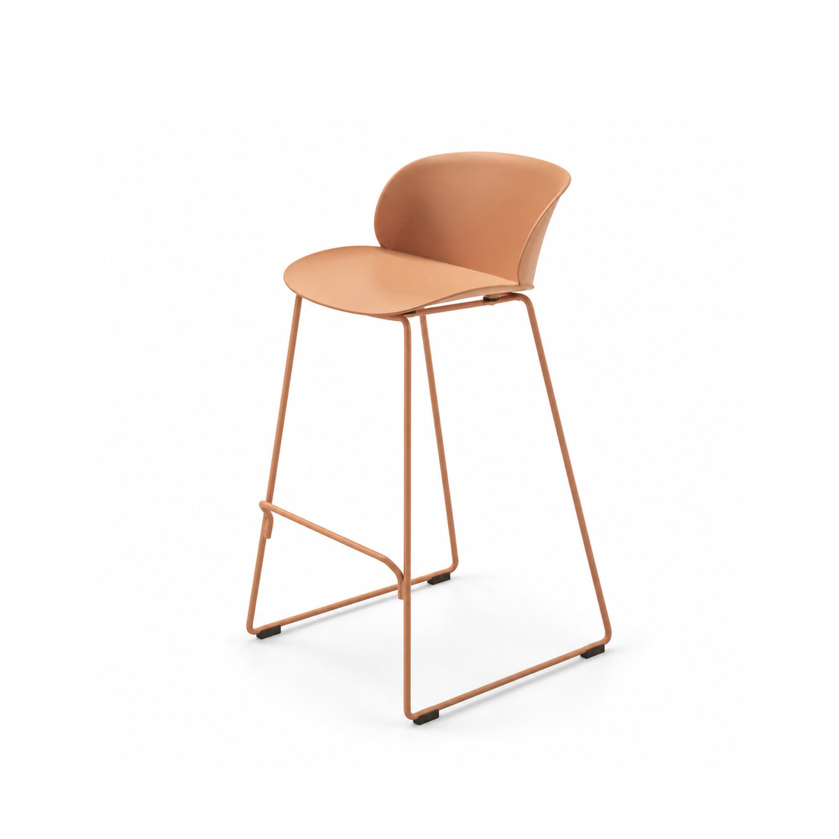 Caramel RUDI bar stool with a high backrest, wooden legs, and cushioned seat, model PC-163H(75).