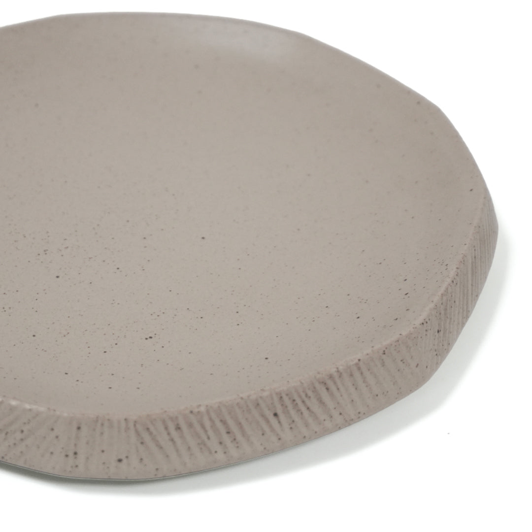 Dark Sand Small Chizzled Plate CB4365-21-R920 - Plates - ebarza Furniture UAE | Shop Modern Furniture in Abu Dhabi & Dubai - مفروشات ايبازرا في الامارات | تسوق اثاث عصري وديكورات مميزة في دبي وابوظبي