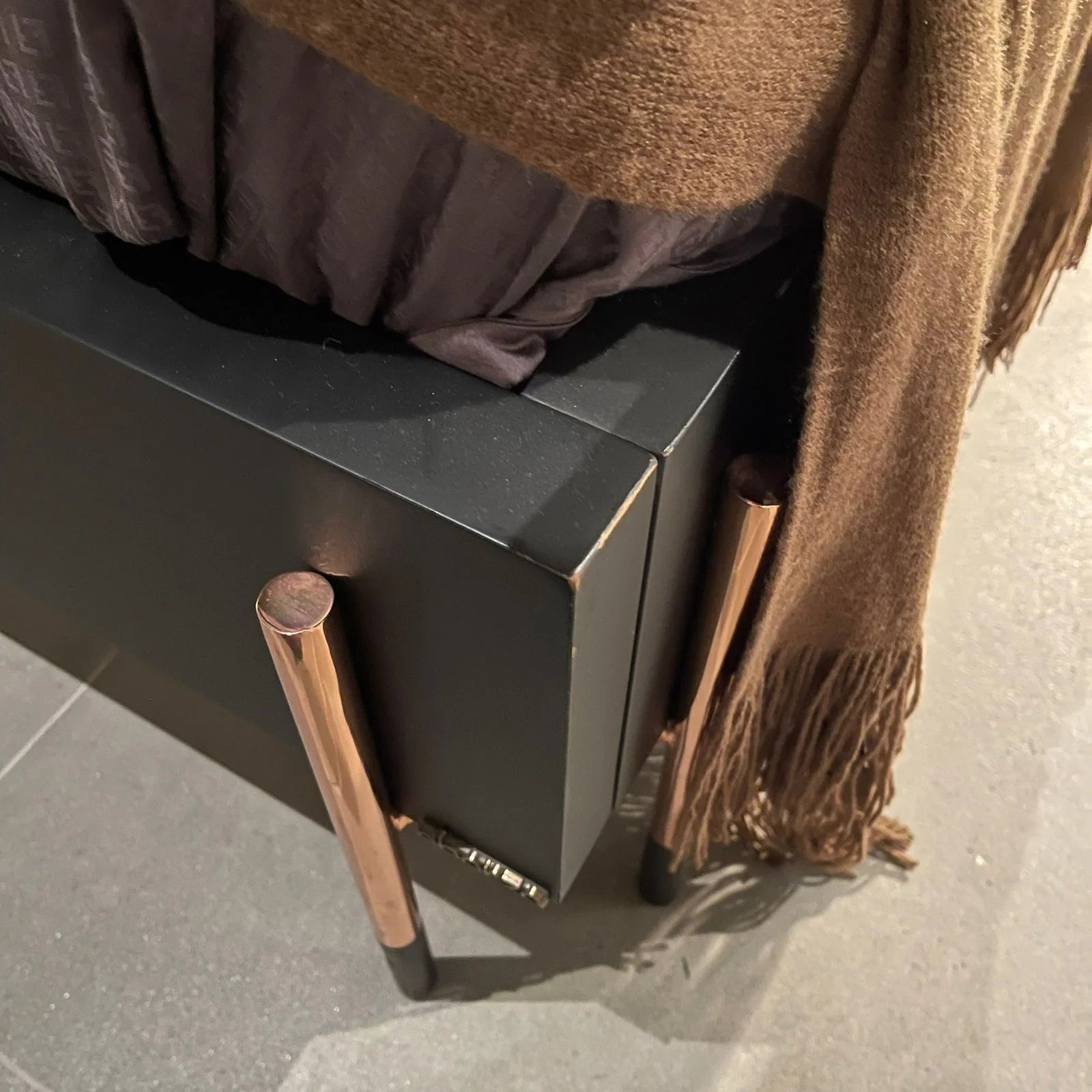 Display Item - Dali King Size Bedstead Dali-Bed - YAS - DISPLAY ITEM - ebarza Furniture UAE | Shop Modern Furniture in Abu Dhabi & Dubai - مفروشات ايبازرا في الامارات | تسوق اثاث عصري وديكورات مميزة في دبي وابوظبي