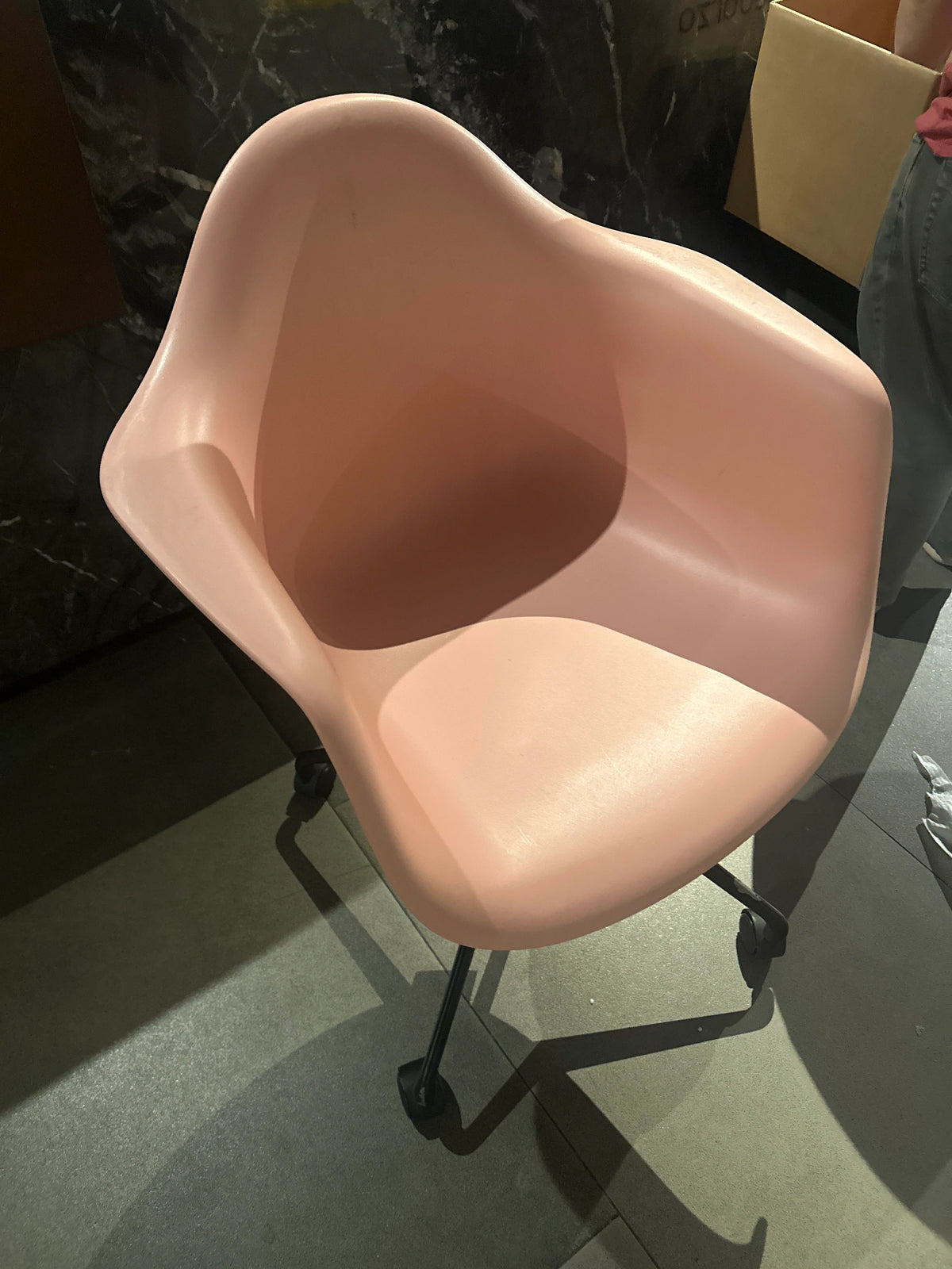 Display Item - Classic Chair Pc-125A+Seat - Yas