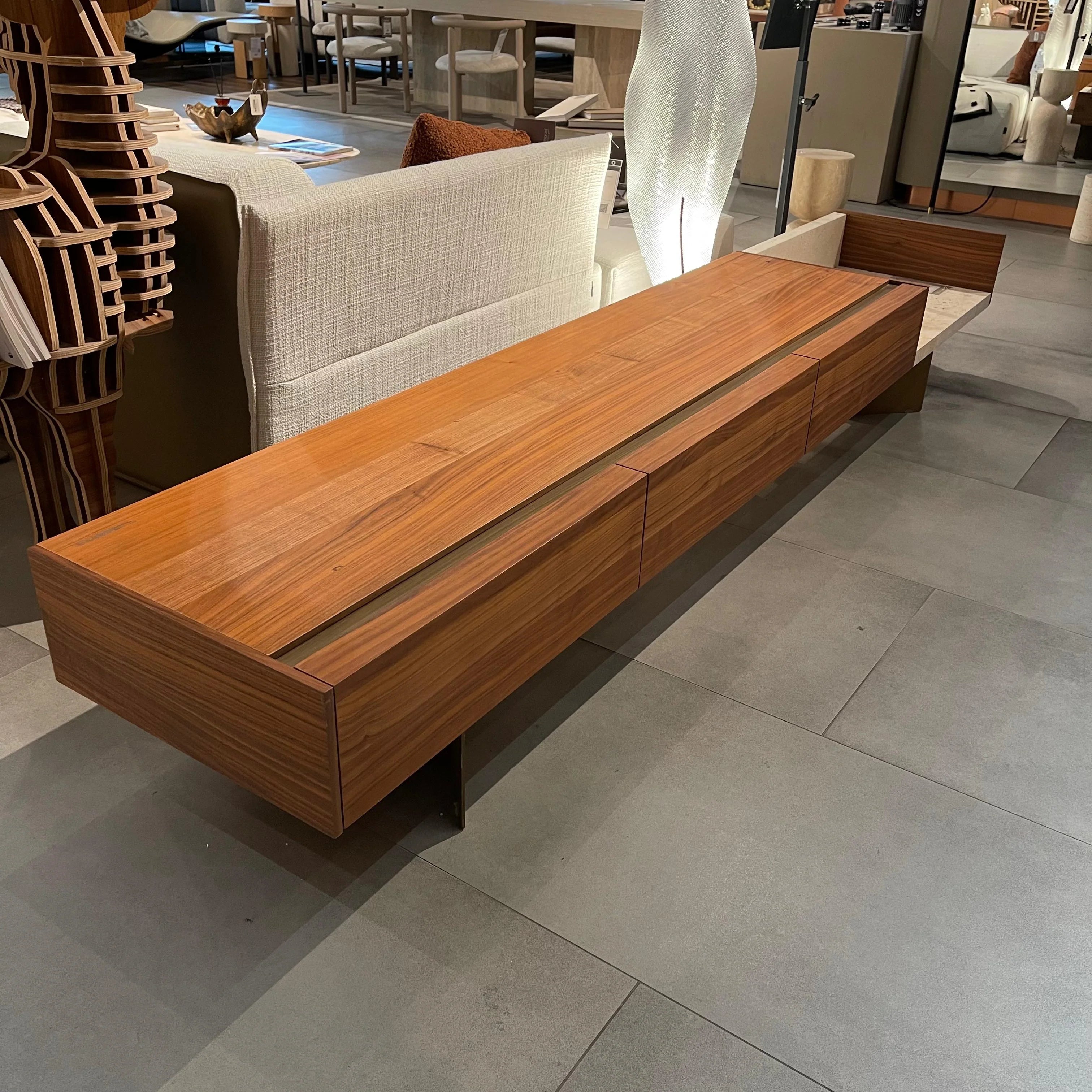 Display Item - Edessa Tv Unit Edsa-Tv - YAS - DISPLAY ITEM - ebarza Furniture UAE | Shop Modern Furniture in Abu Dhabi & Dubai - مفروشات ايبازرا في الامارات | تسوق اثاث عصري وديكورات مميزة في دبي وابوظبي