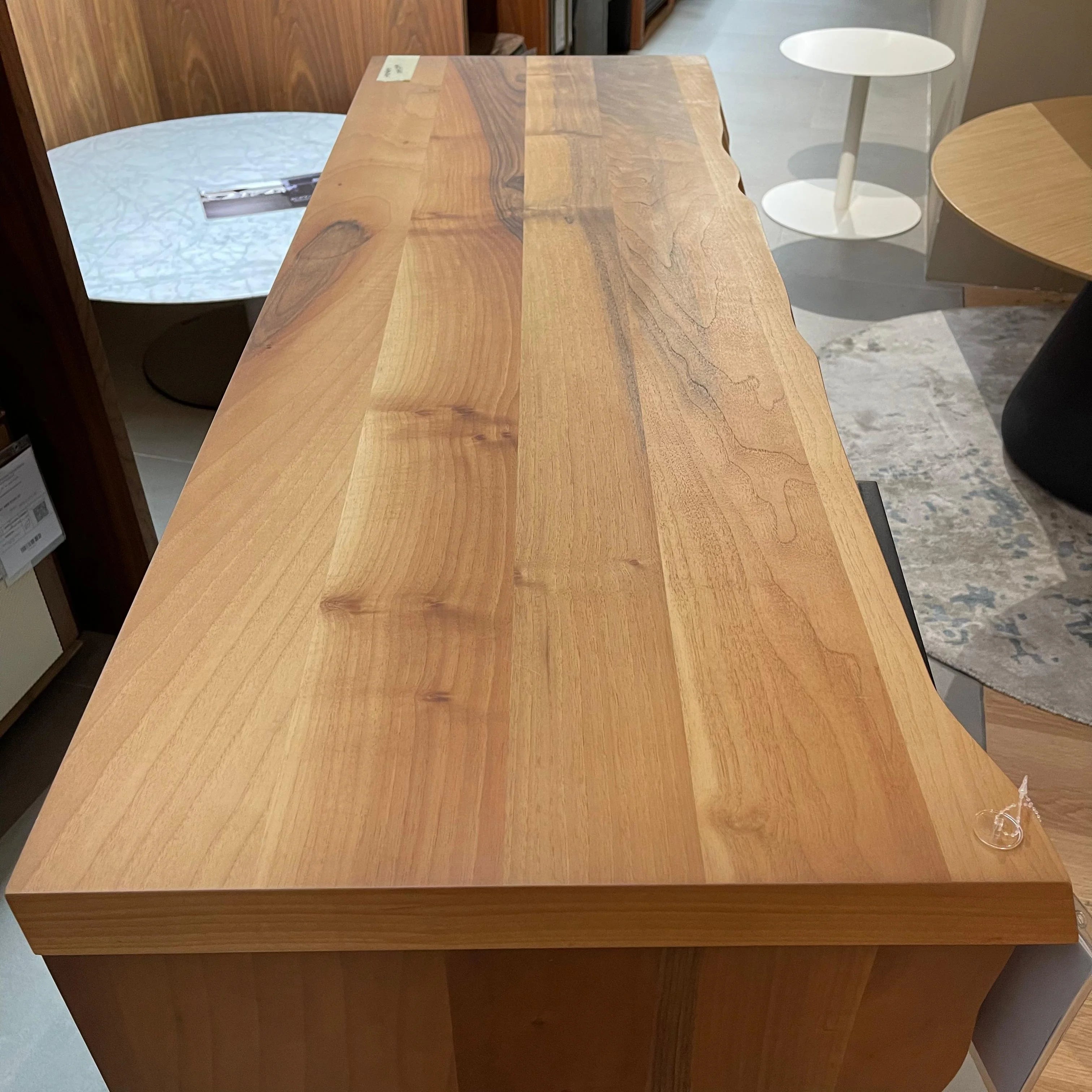 Display Item - Monaco Dresser+Mirror Nat001-Dresser -YAS - DISPLAY ITEM - ebarza Furniture UAE | Shop Modern Furniture in Abu Dhabi & Dubai - مفروشات ايبازرا في الامارات | تسوق اثاث عصري وديكورات مميزة في دبي وابوظبي