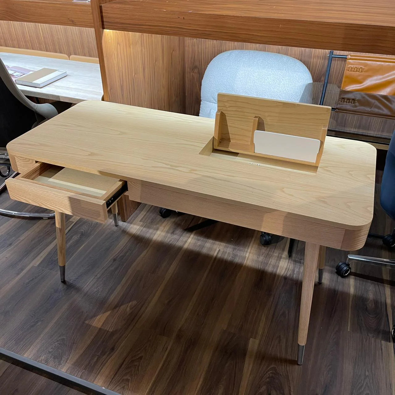 Display Item - Ringsted Desk 140 Cm Smz16220B-N - YAS