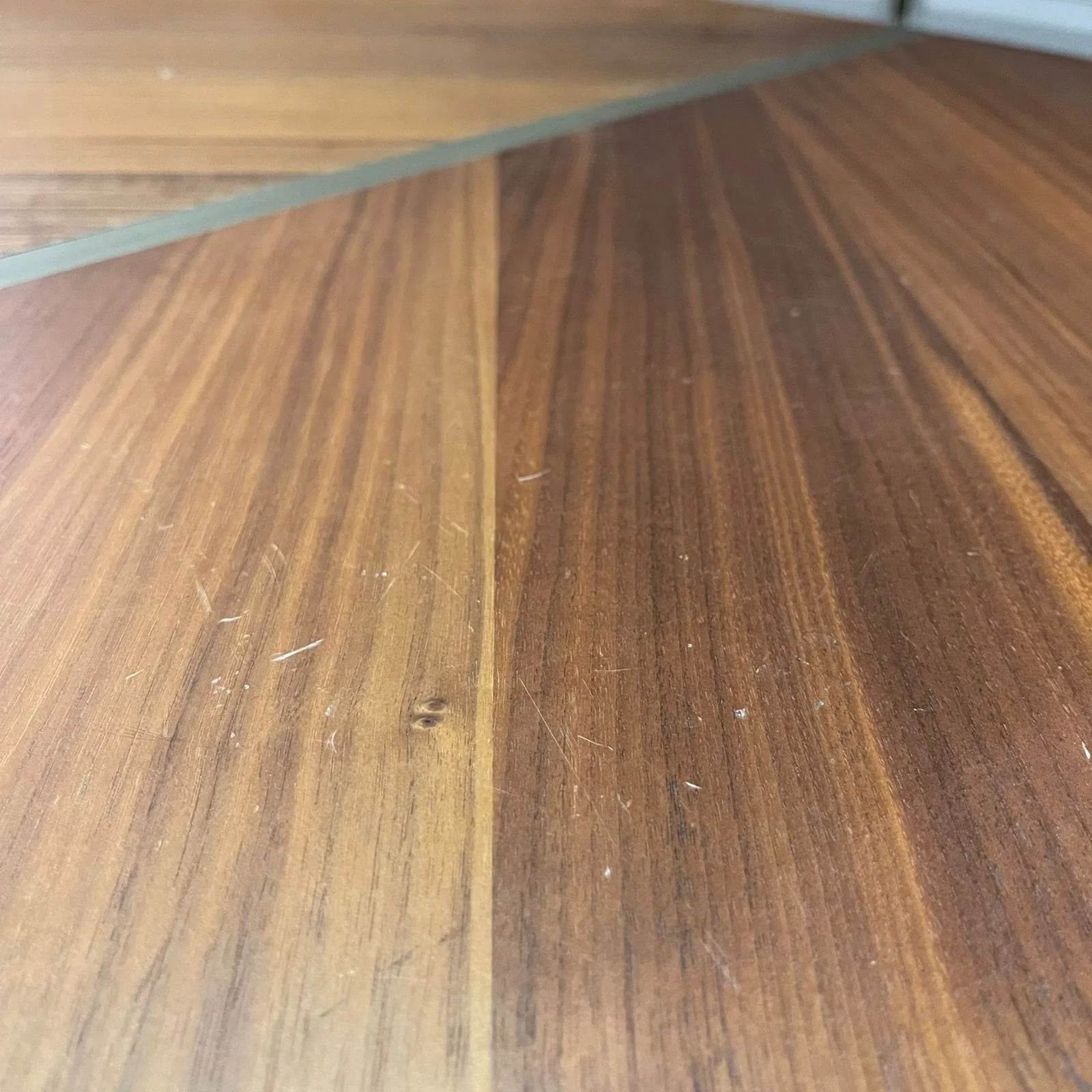 Display Item - Wagon Dining Table Orxwgn-Dtable -YAS - DISPLAY ITEM - ebarza Furniture UAE | Shop Modern Furniture in Abu Dhabi & Dubai - مفروشات ايبازرا في الامارات | تسوق اثاث عصري وديكورات مميزة في دبي وابوظبي