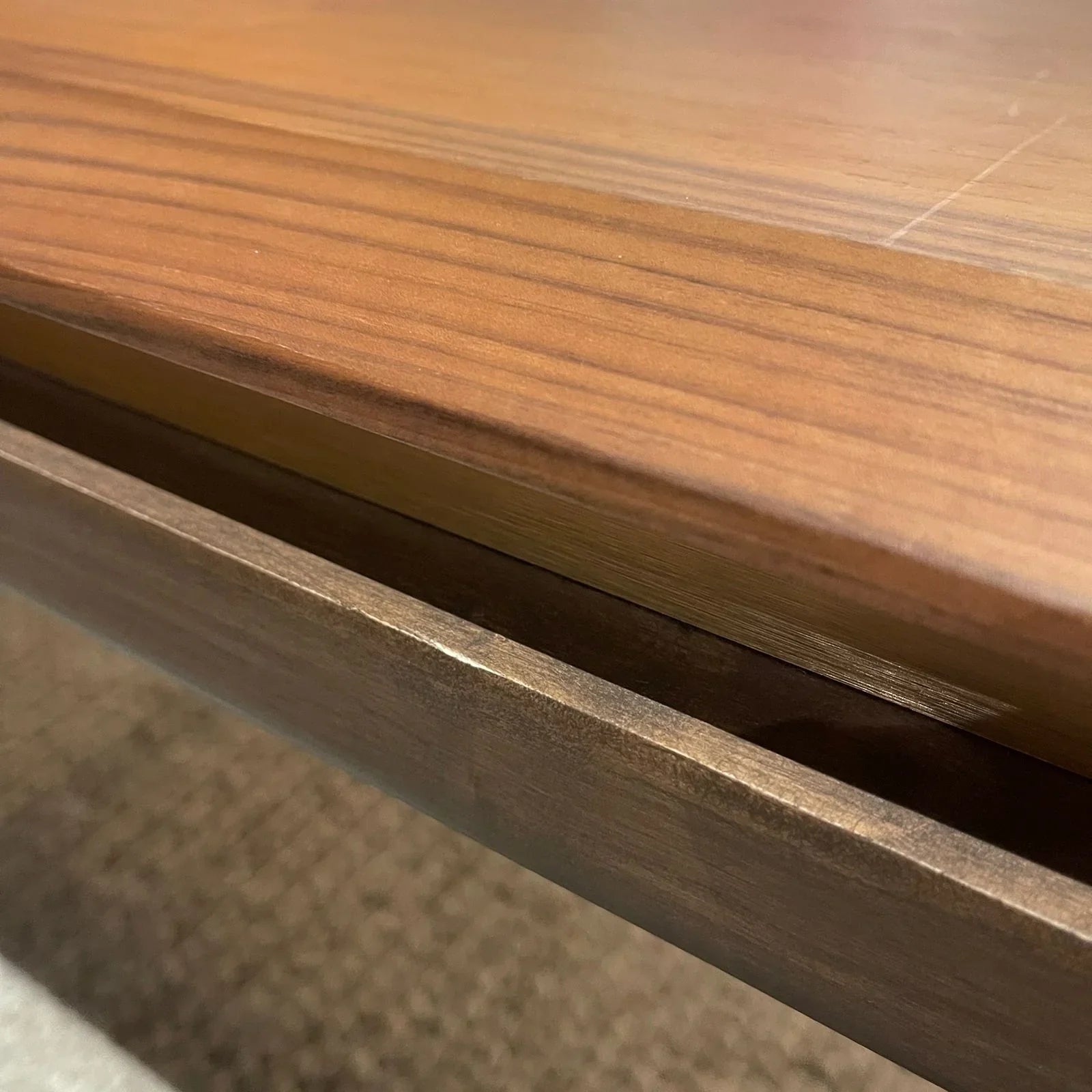 Display Item - Zen Dining Table Zentable001 -YAS - DISPLAY ITEM - ebarza Furniture UAE | Shop Modern Furniture in Abu Dhabi & Dubai - مفروشات ايبازرا في الامارات | تسوق اثاث عصري وديكورات مميزة في دبي وابوظبي