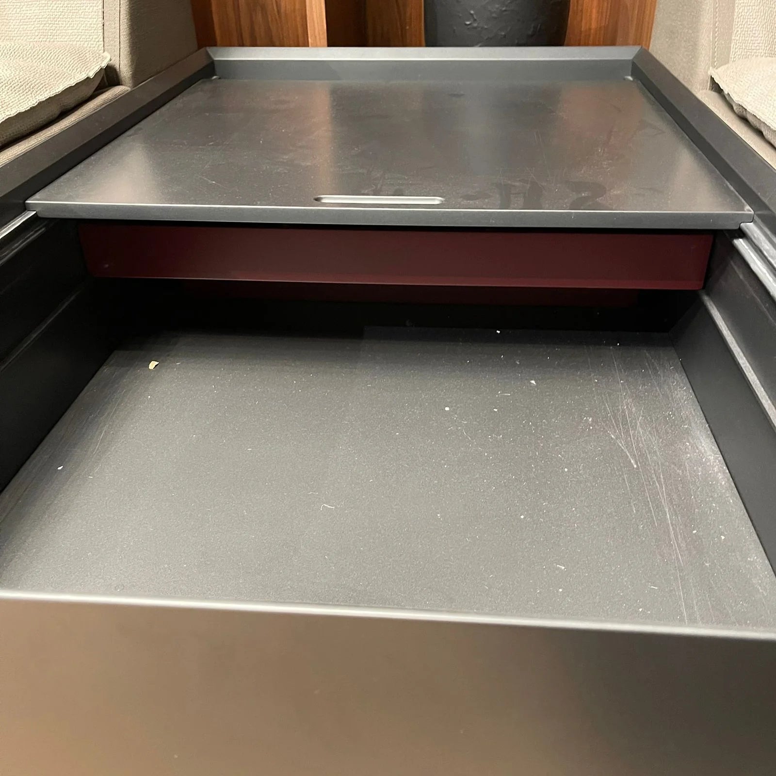 Display Item - ebarza Corner Sofa AMBO- S80197 - YAS - DISPLAY ITEM - ebarza Furniture UAE | Shop Modern Furniture in Abu Dhabi & Dubai - مفروشات ايبازرا في الامارات | تسوق اثاث عصري وديكورات مميزة في دبي وابوظبي