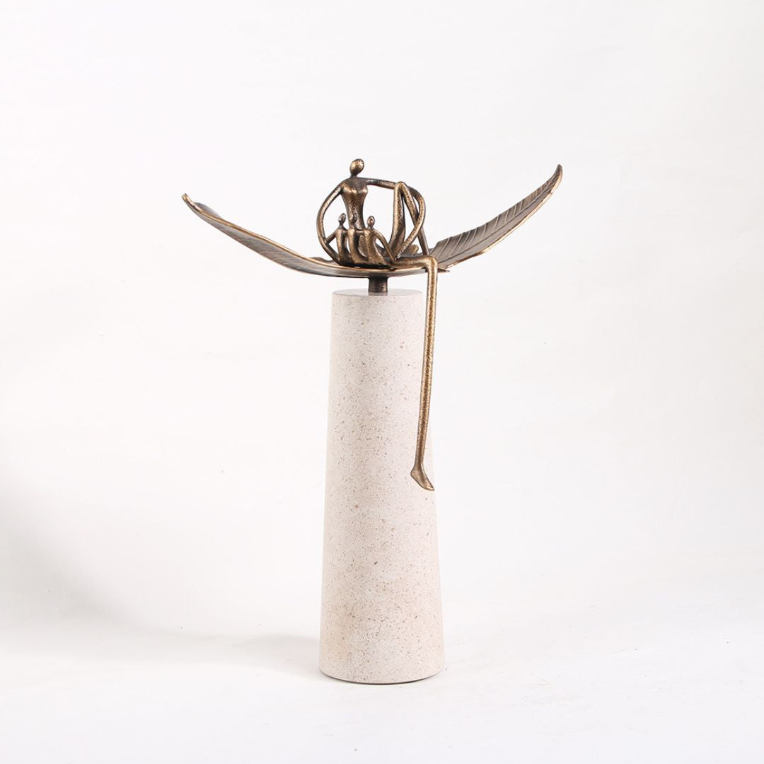 Family Harmony Sculpture KA4127 - Home Decor Figurines - ebarza Furniture UAE | Shop Modern Furniture in Abu Dhabi & Dubai - مفروشات ايبازرا في الامارات | تسوق اثاث عصري وديكورات مميزة في دبي وابوظبي