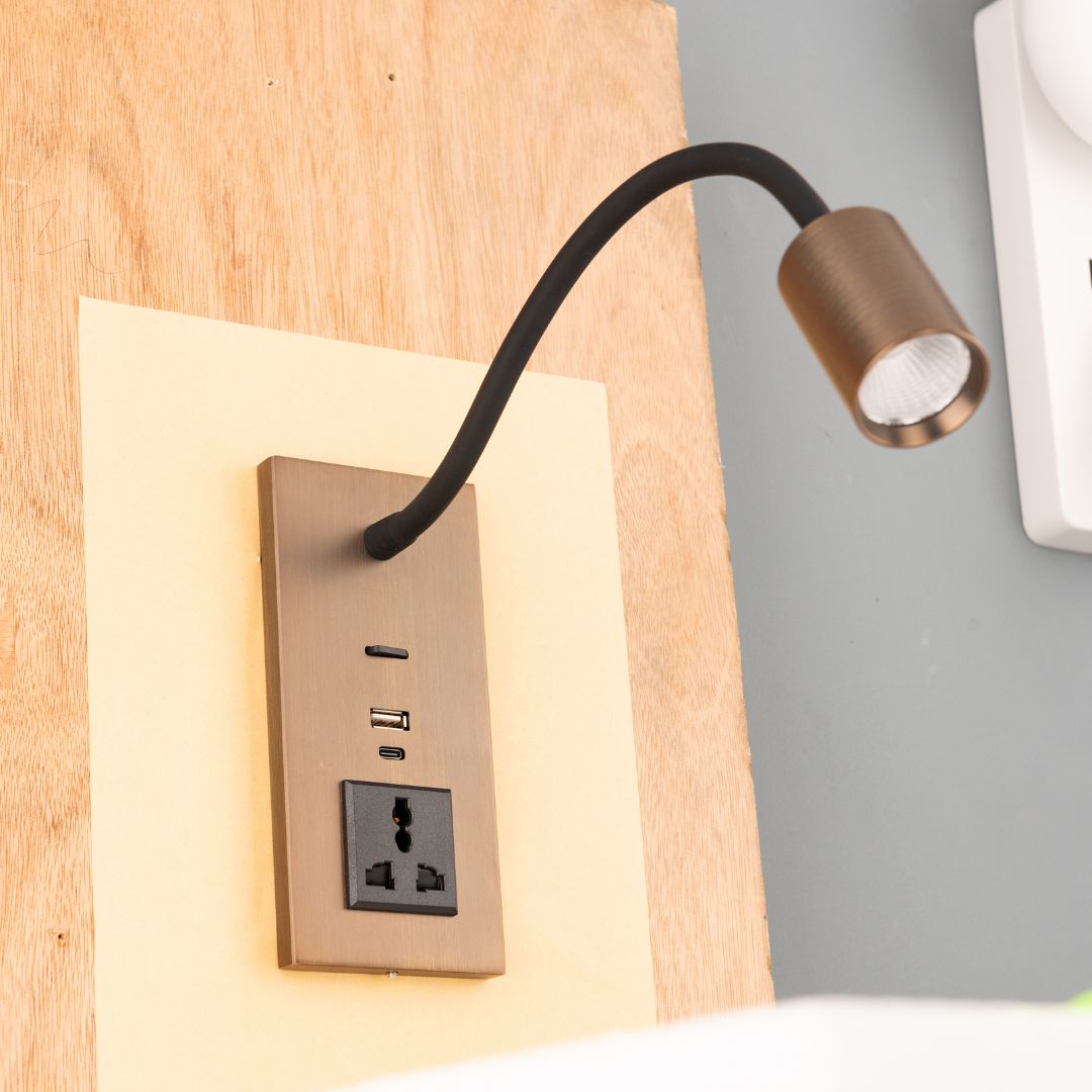 Flexo Hotel Style Headboard/ Wall Reading Lamp Flexo-Ez-WL-28AB - Wall Lamps - ebarza Furniture UAE | Shop Modern Furniture in Abu Dhabi & Dubai - مفروشات ايبازرا في الامارات | تسوق اثاث عصري وديكورات مميزة في دبي وابوظبي