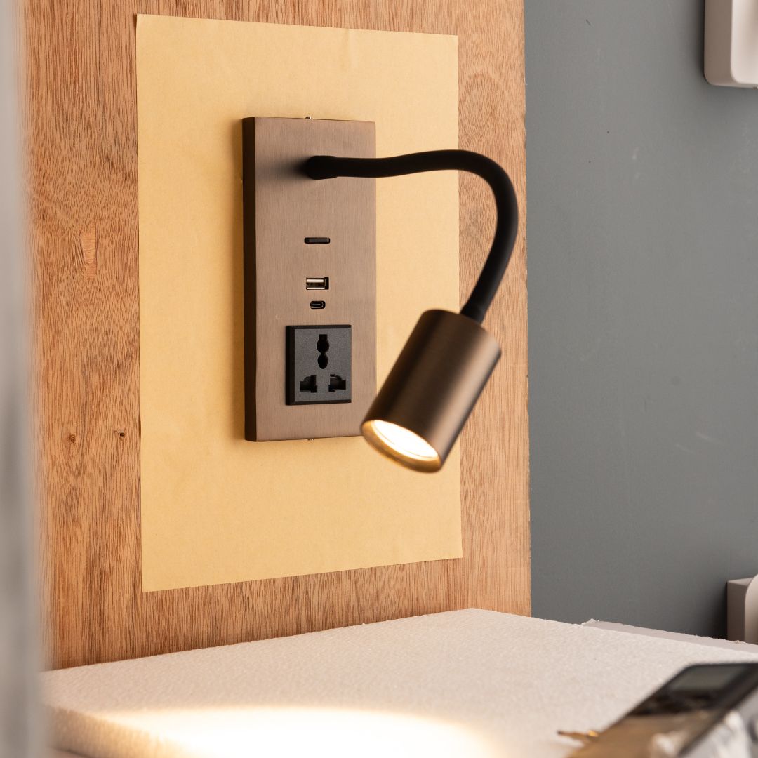 Flexo Hotel Style Headboard/ Wall Reading Lamp Flexo-Ez-WL-28AB - Wall Lamps - ebarza Furniture UAE | Shop Modern Furniture in Abu Dhabi & Dubai - مفروشات ايبازرا في الامارات | تسوق اثاث عصري وديكورات مميزة في دبي وابوظبي