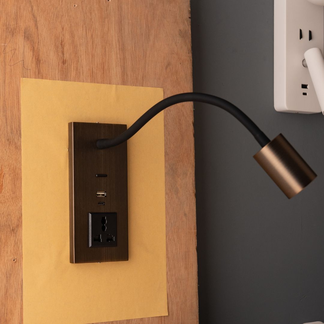 Flexo Hotel Style Headboard/ Wall Reading Lamp Flexo-Ez-WL-28AB - Wall Lamps - ebarza Furniture UAE | Shop Modern Furniture in Abu Dhabi & Dubai - مفروشات ايبازرا في الامارات | تسوق اثاث عصري وديكورات مميزة في دبي وابوظبي